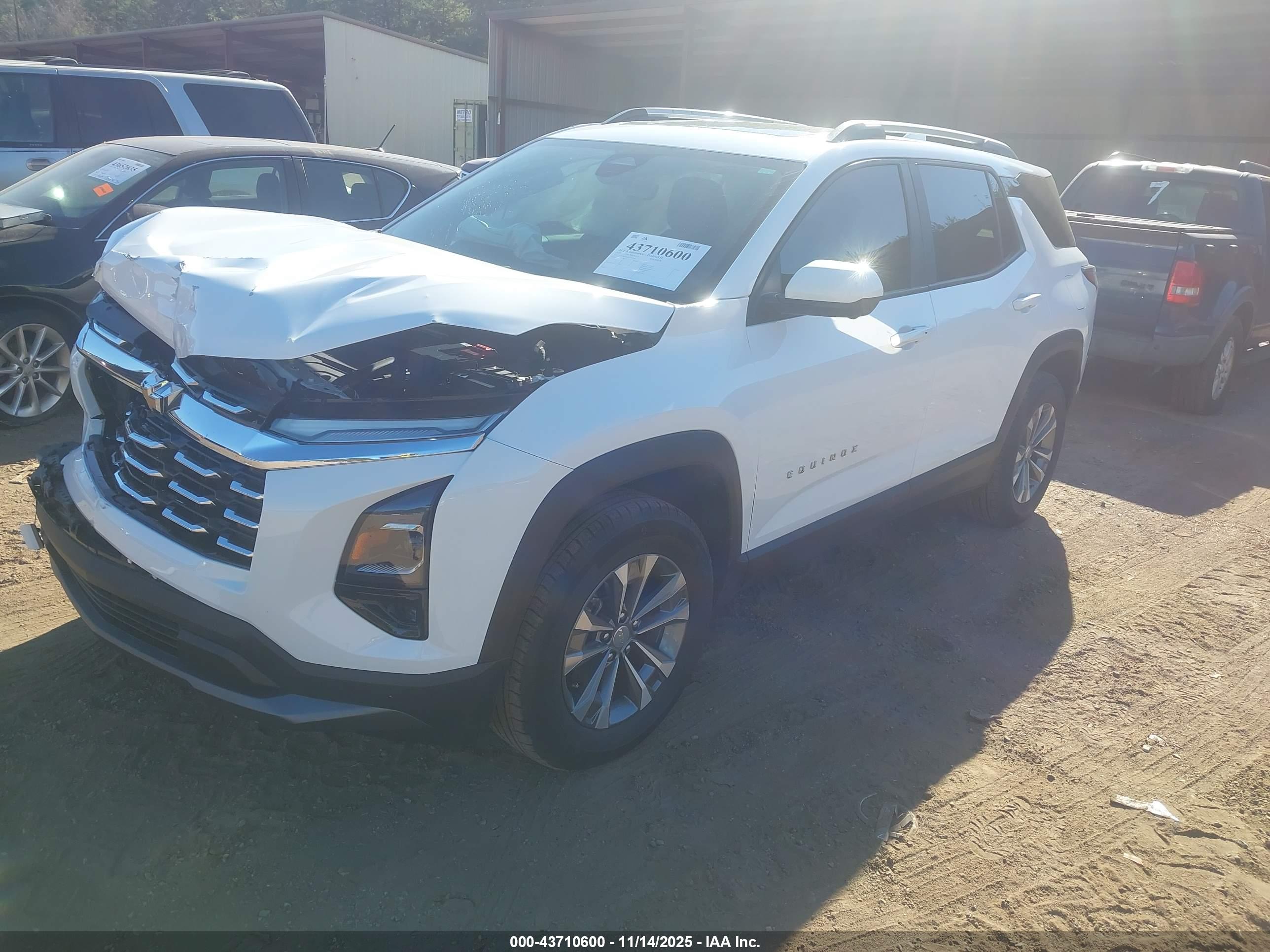 CHEVROLET EQUINOX image 2