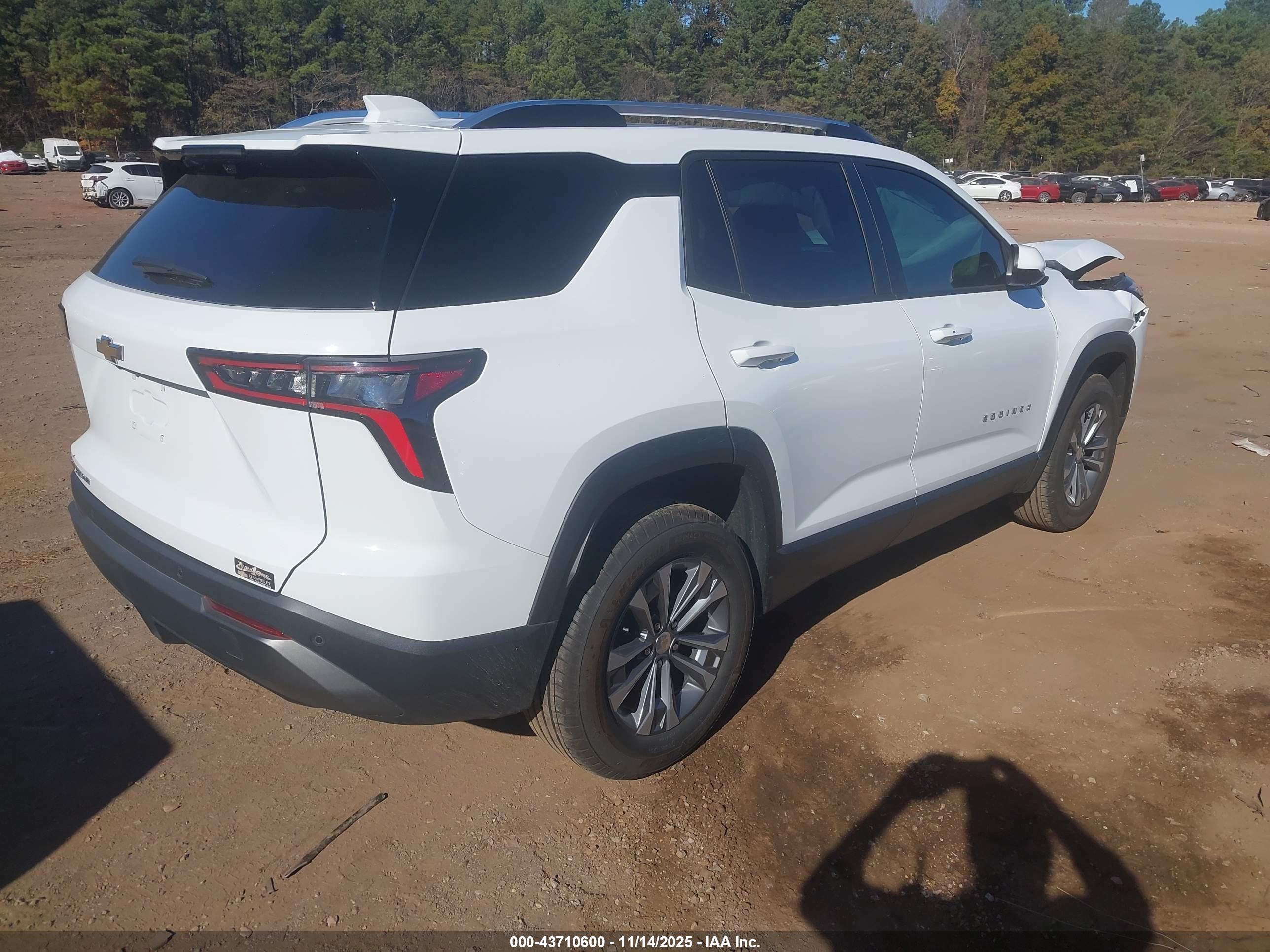 CHEVROLET EQUINOX image 4