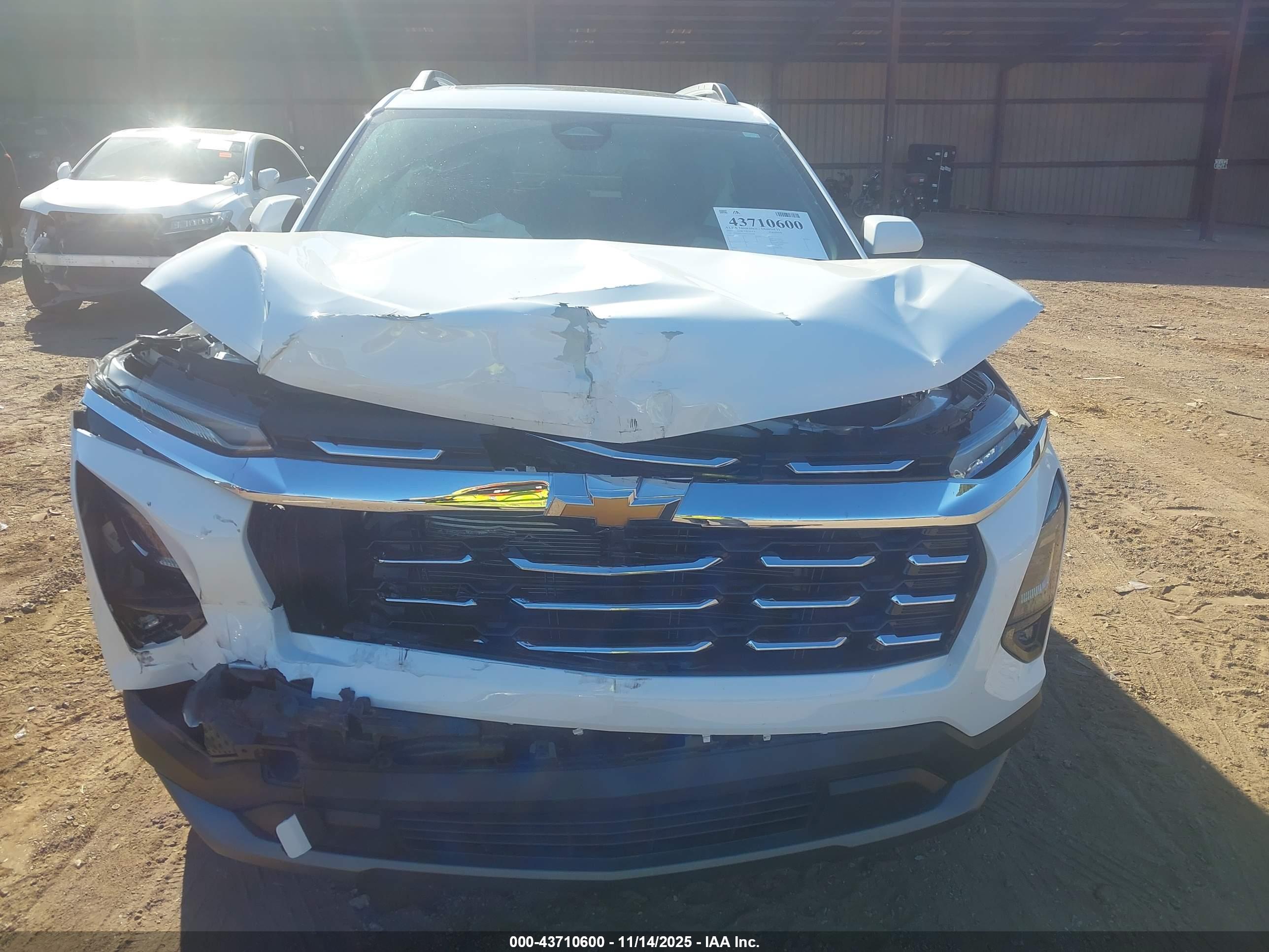 CHEVROLET EQUINOX image 6