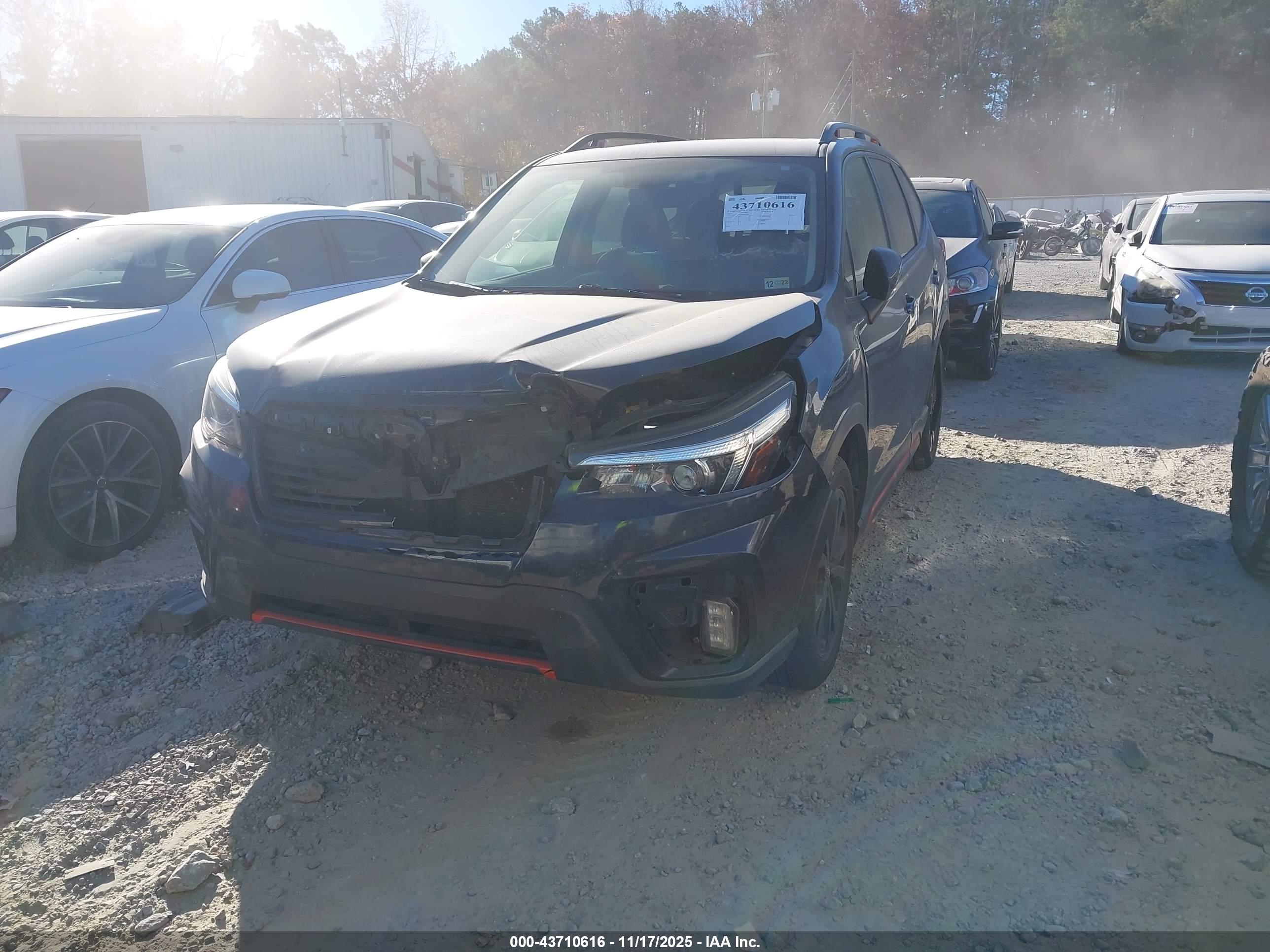 SUBARU FORESTER image 2
