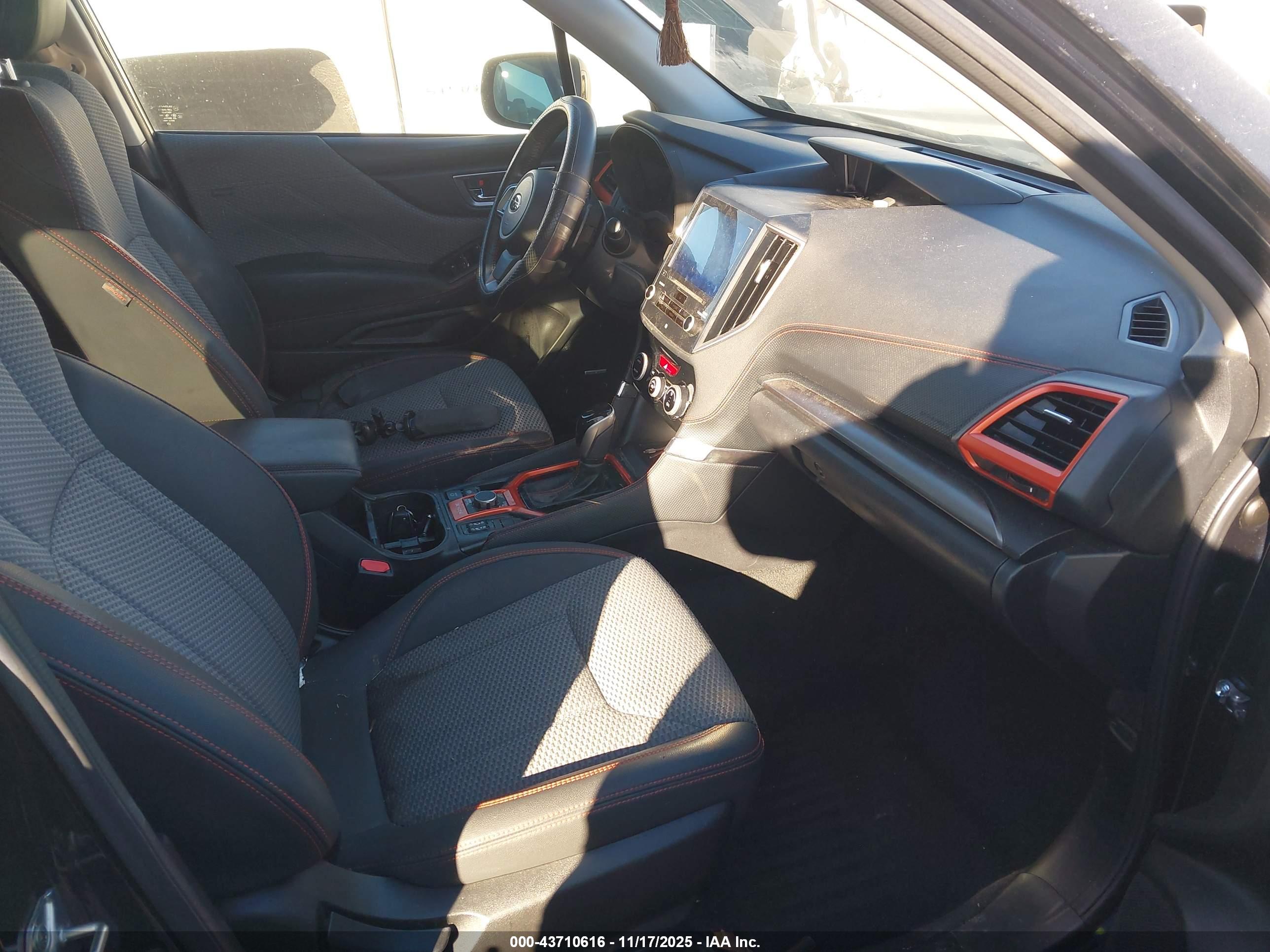 SUBARU FORESTER image 5