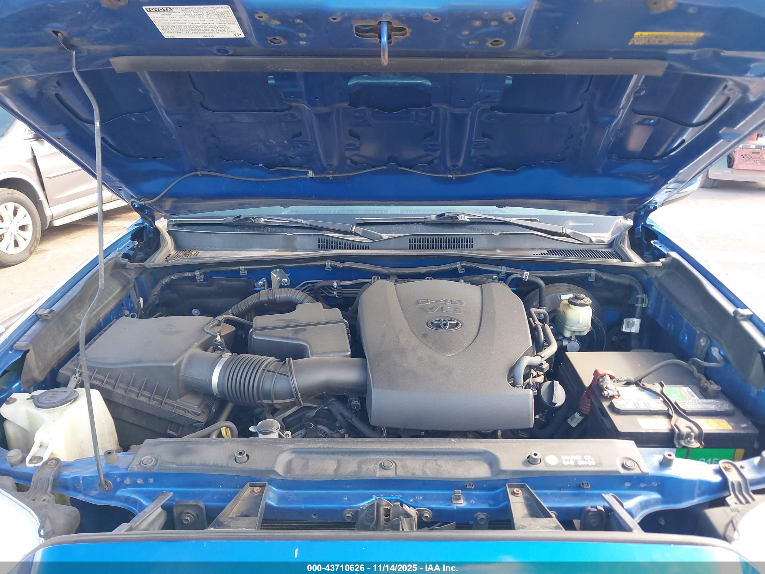 TOYOTA TACOMA image 10