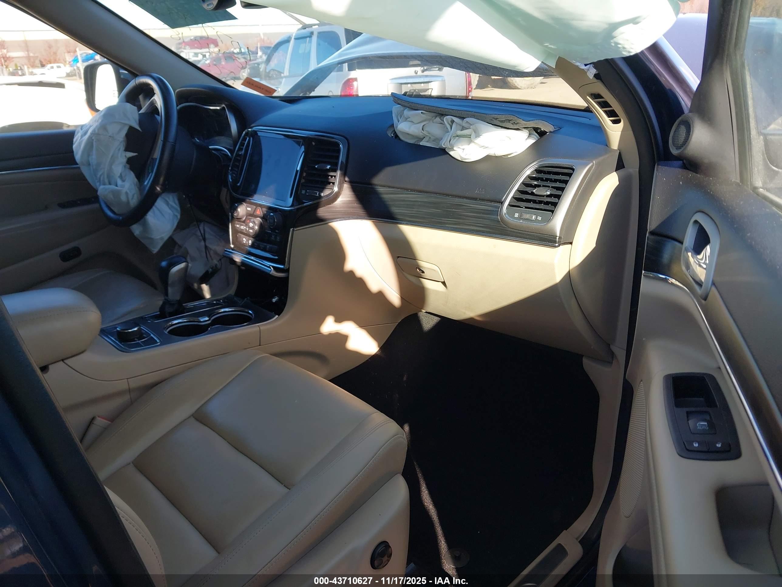 JEEP GRAND image 5