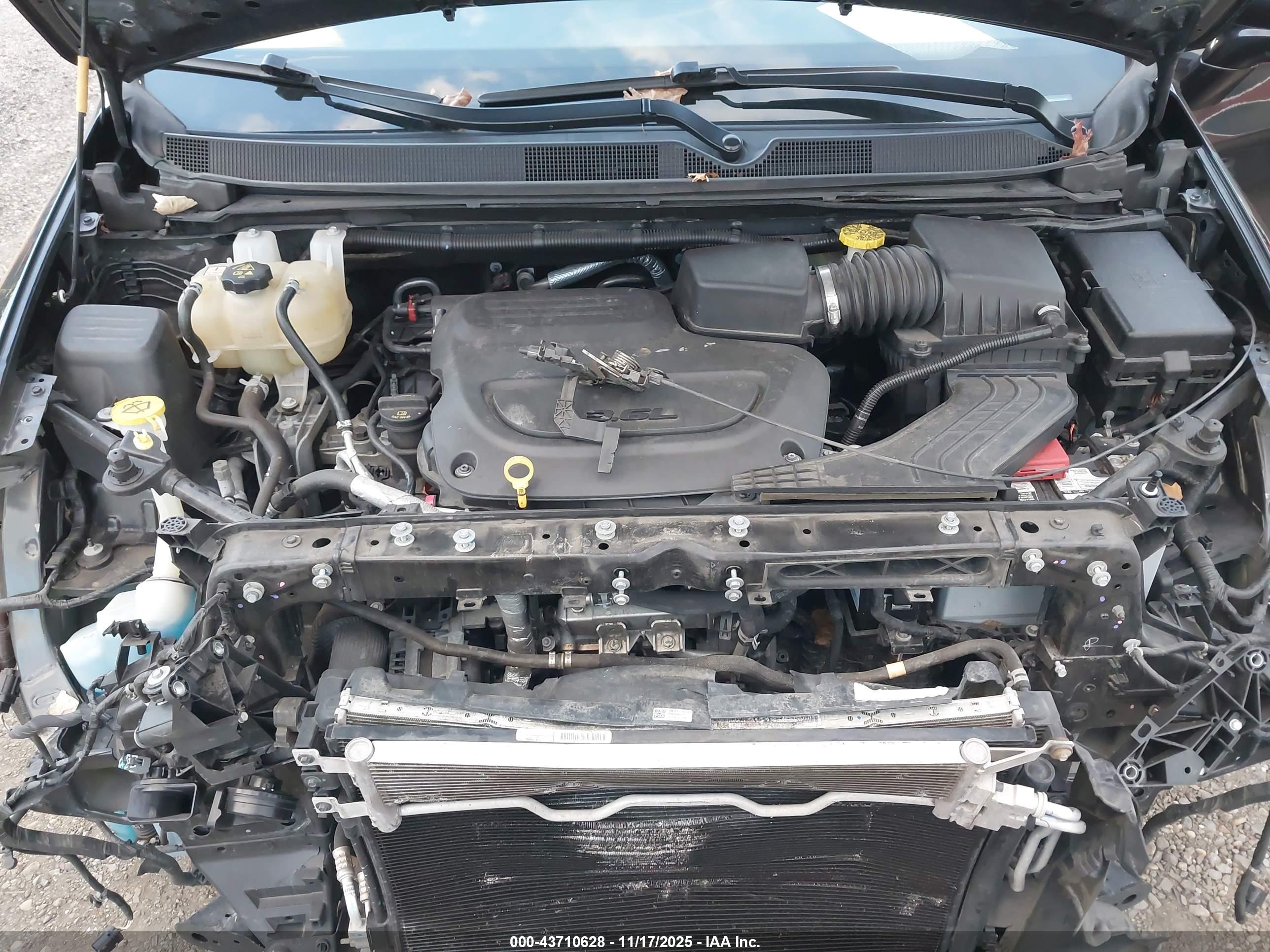 CHRYSLER PACIFICA image 10
