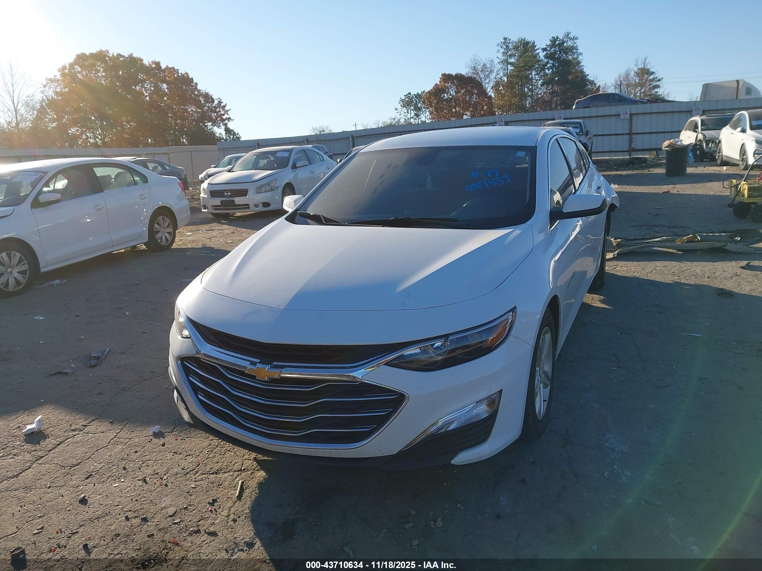CHEVROLET MALIBU image 2