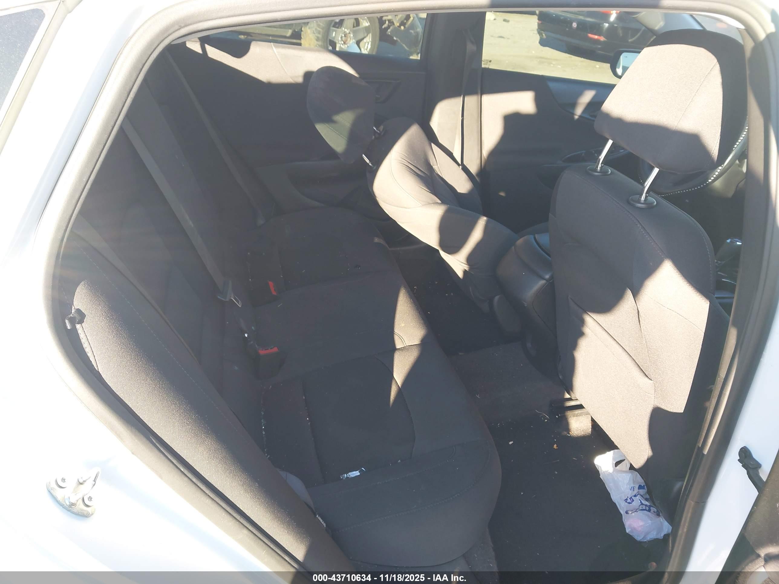 CHEVROLET MALIBU image 8
