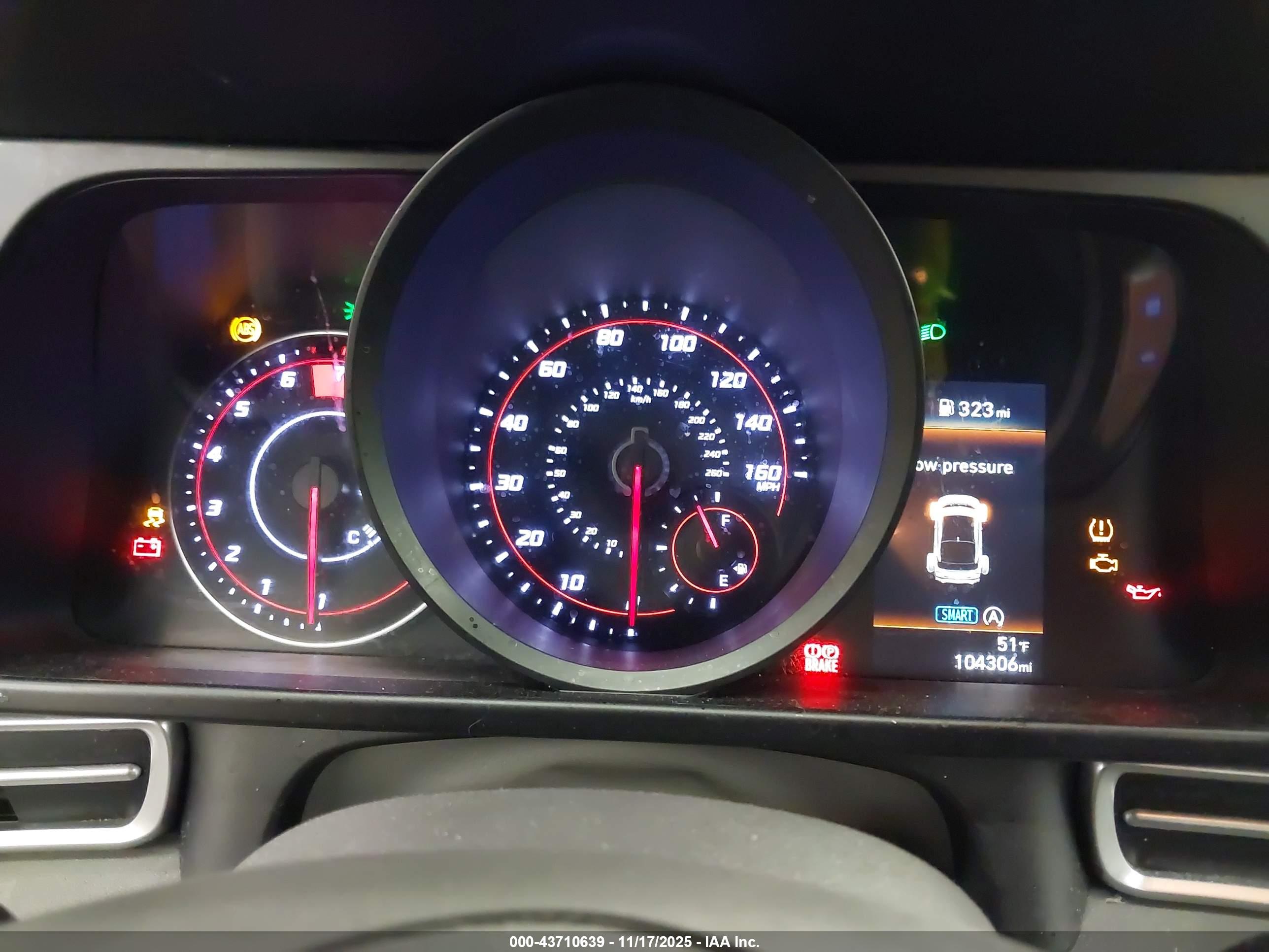 HYUNDAI ELANTRA image 7