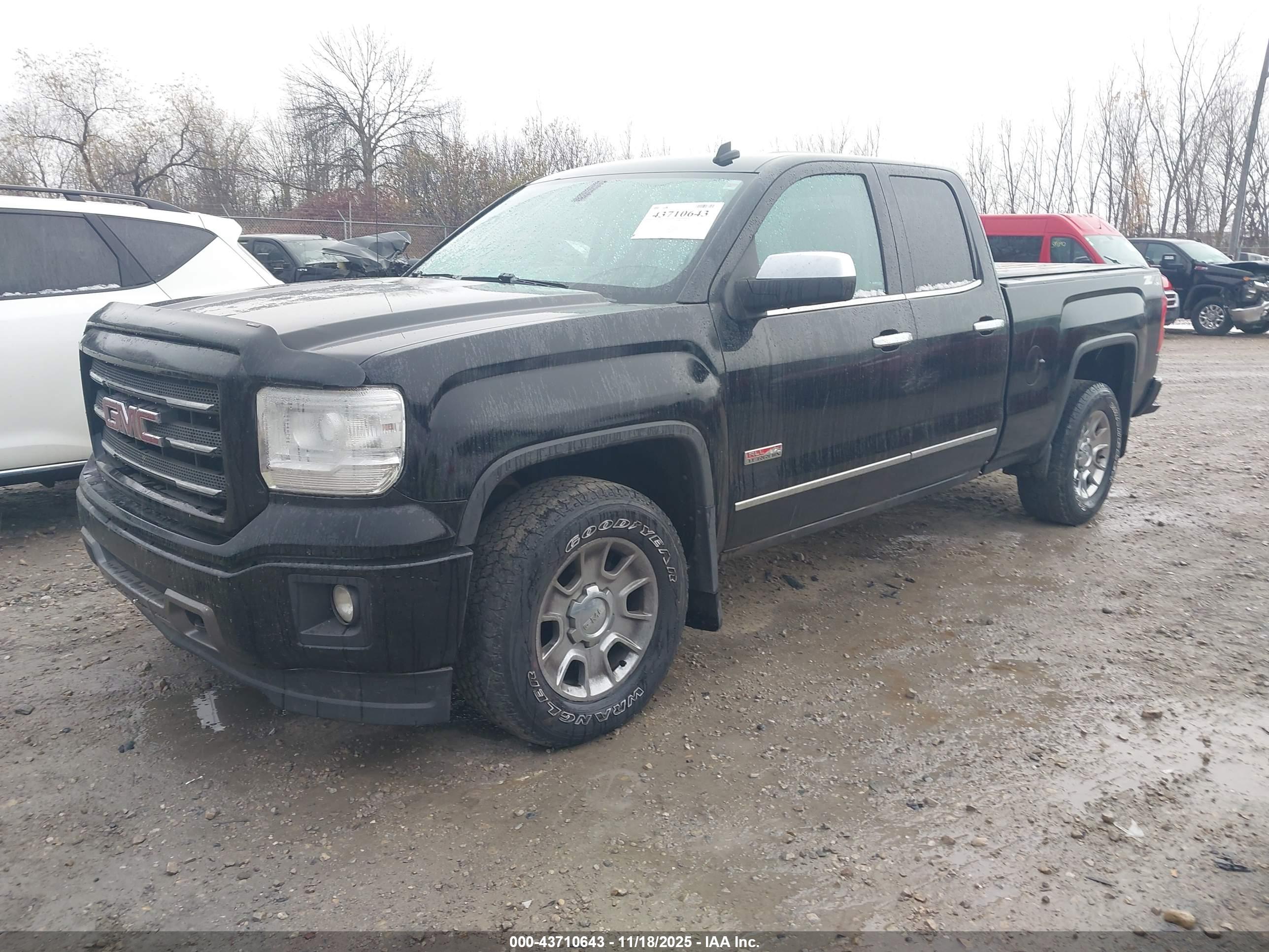GMC SIERRA image 2