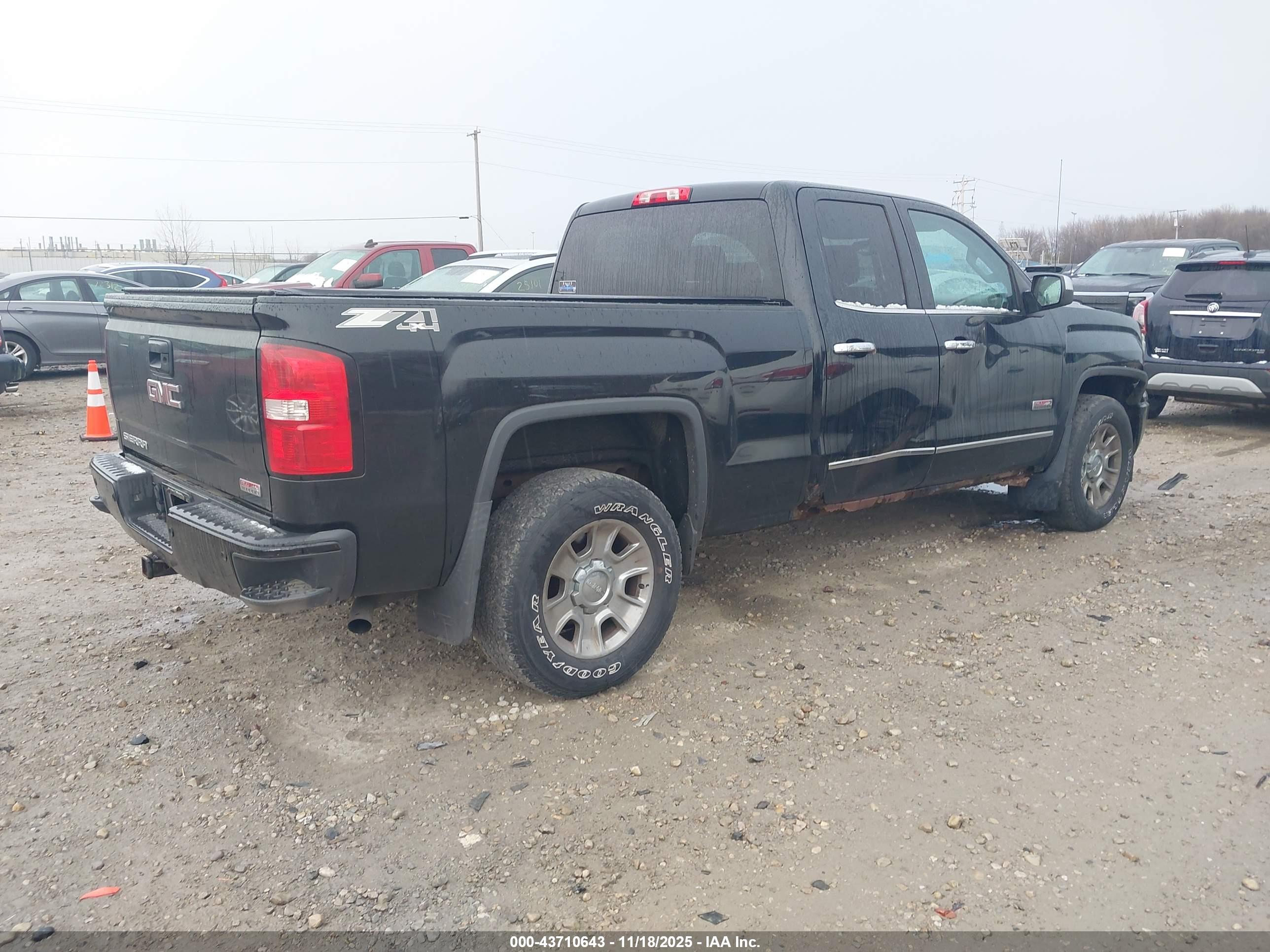 GMC SIERRA image 4