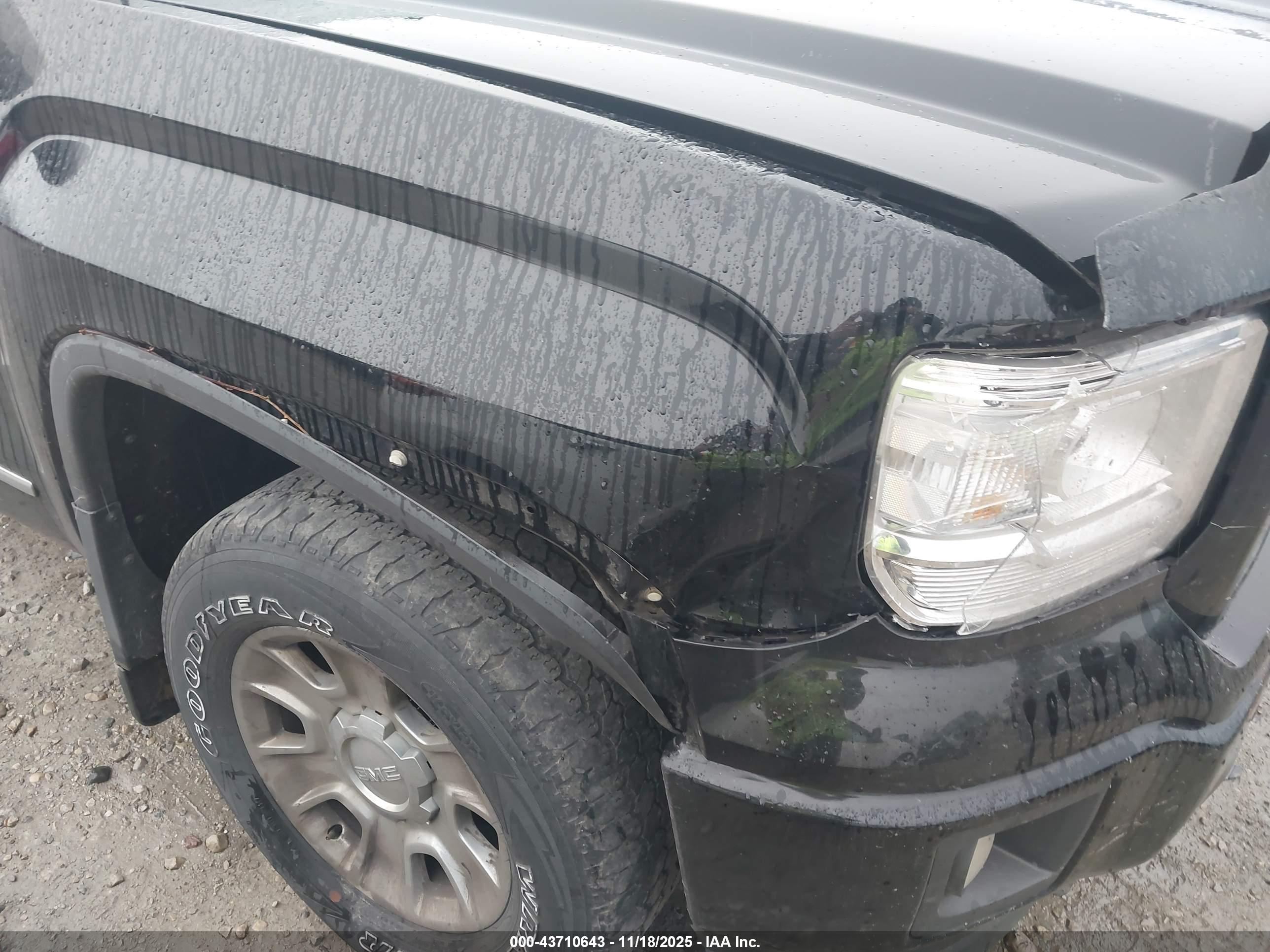 GMC SIERRA image 6
