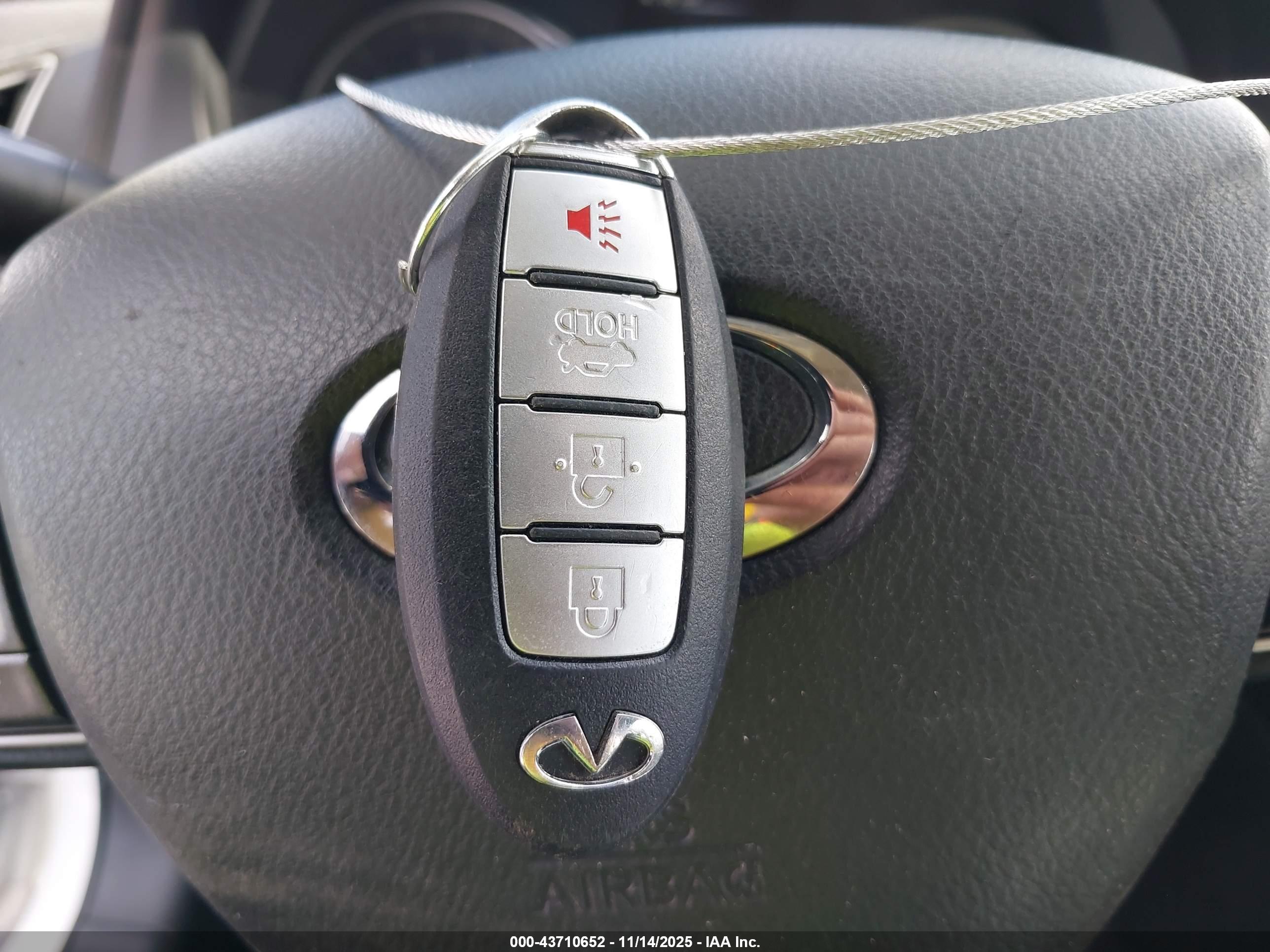 INFINITI Q50 image 11
