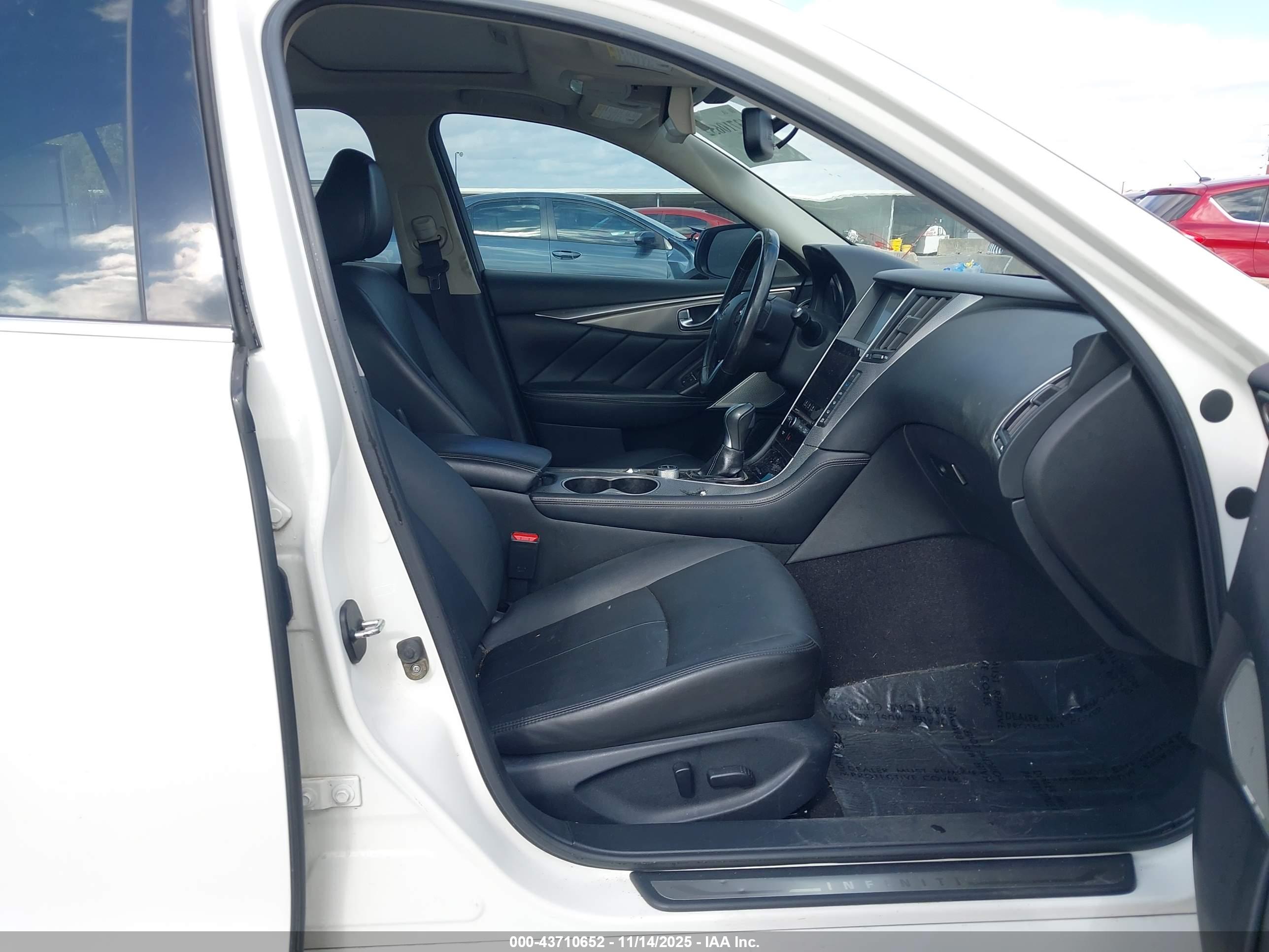 INFINITI Q50 image 5