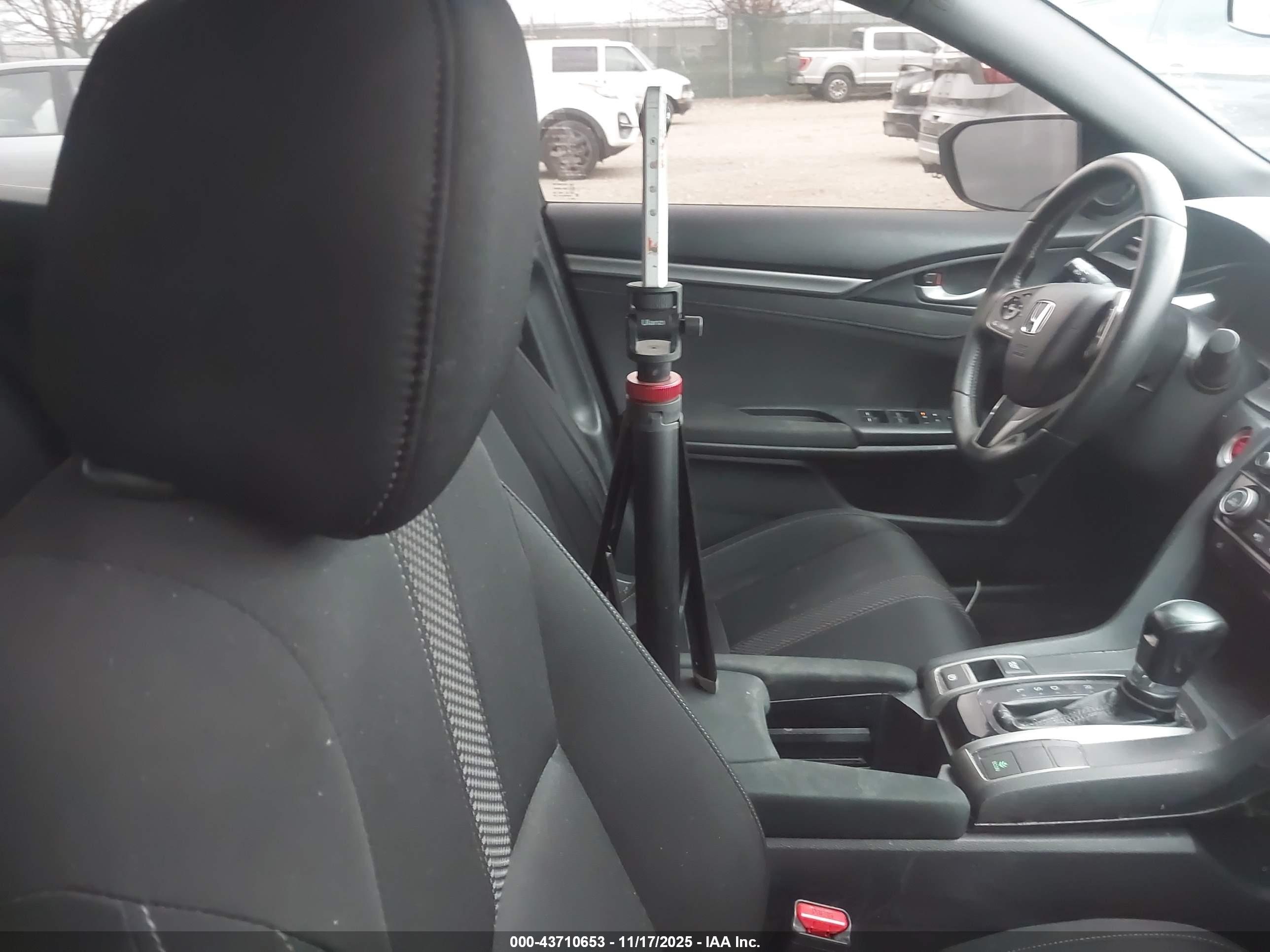 HONDA CIVIC image 5