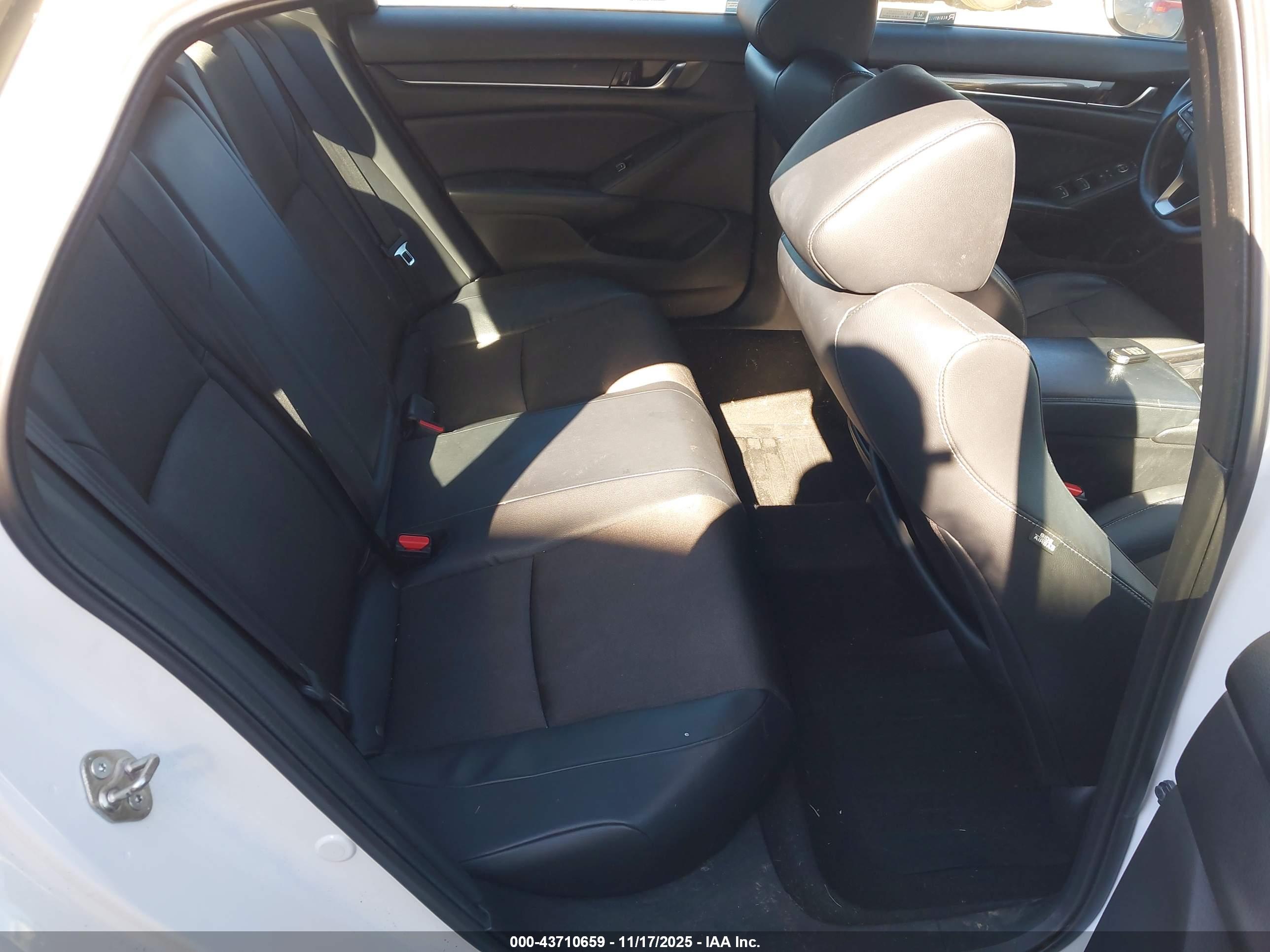 HONDA ACCORD image 8