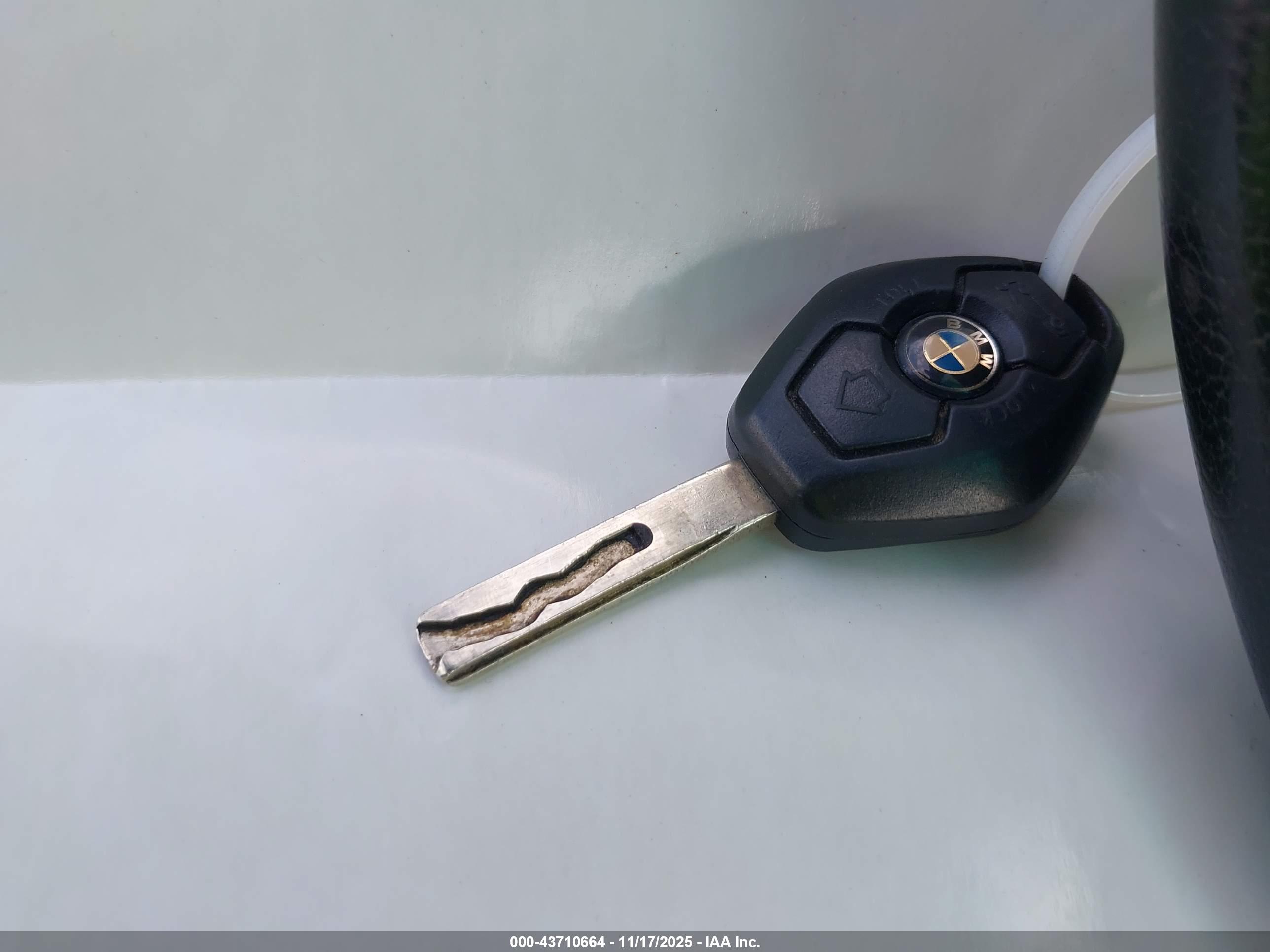 BMW 325CI image 11