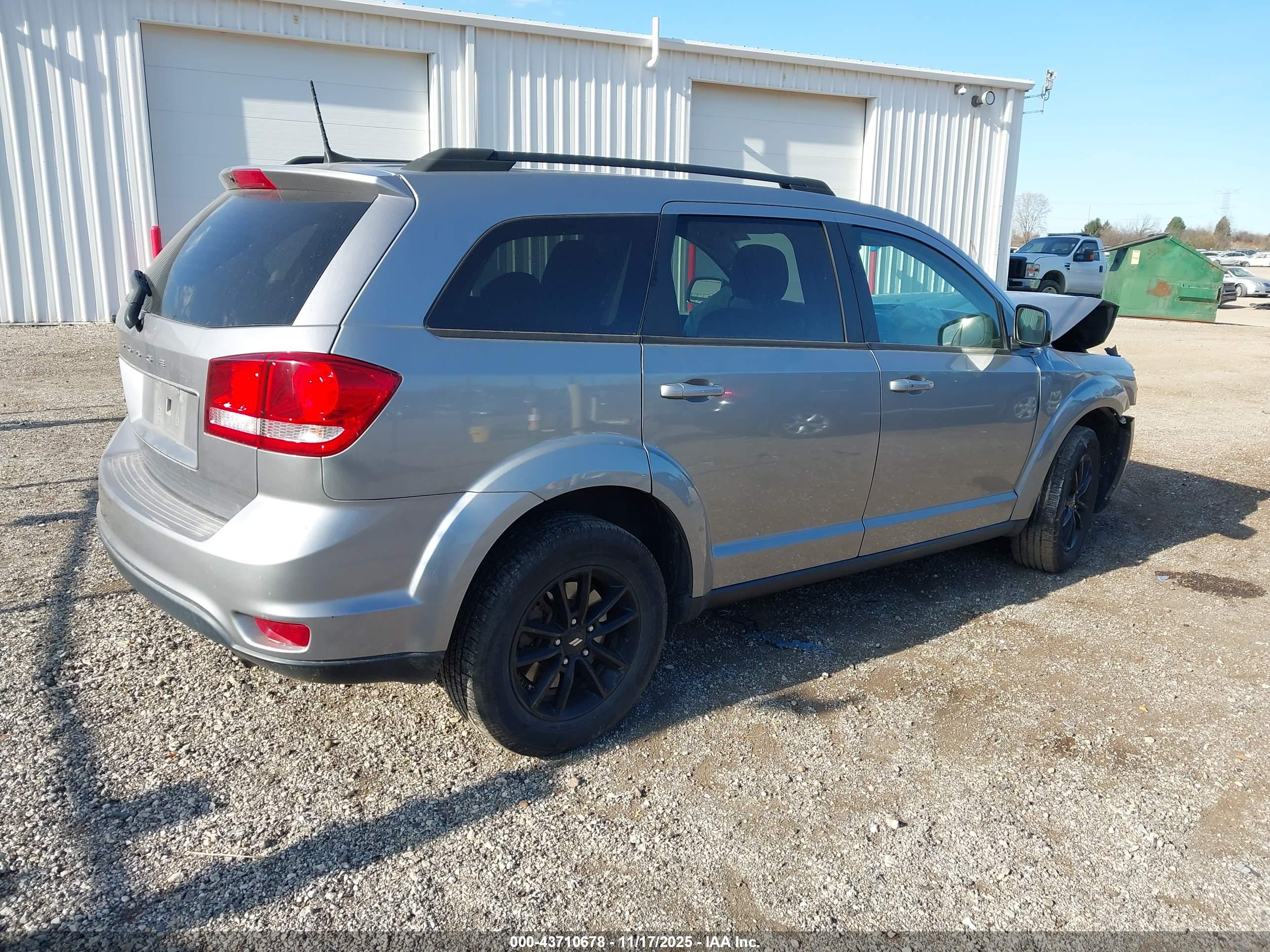 DODGE JOURNEY image 4