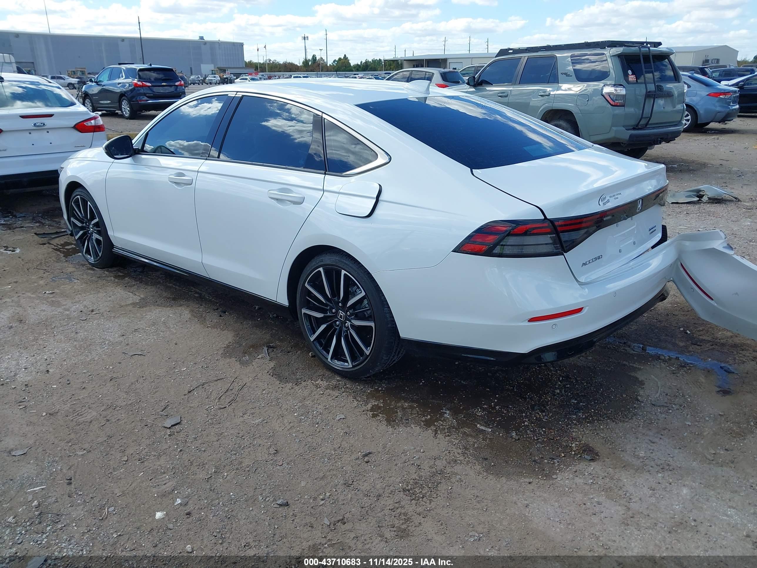 HONDA ACCORD image 3