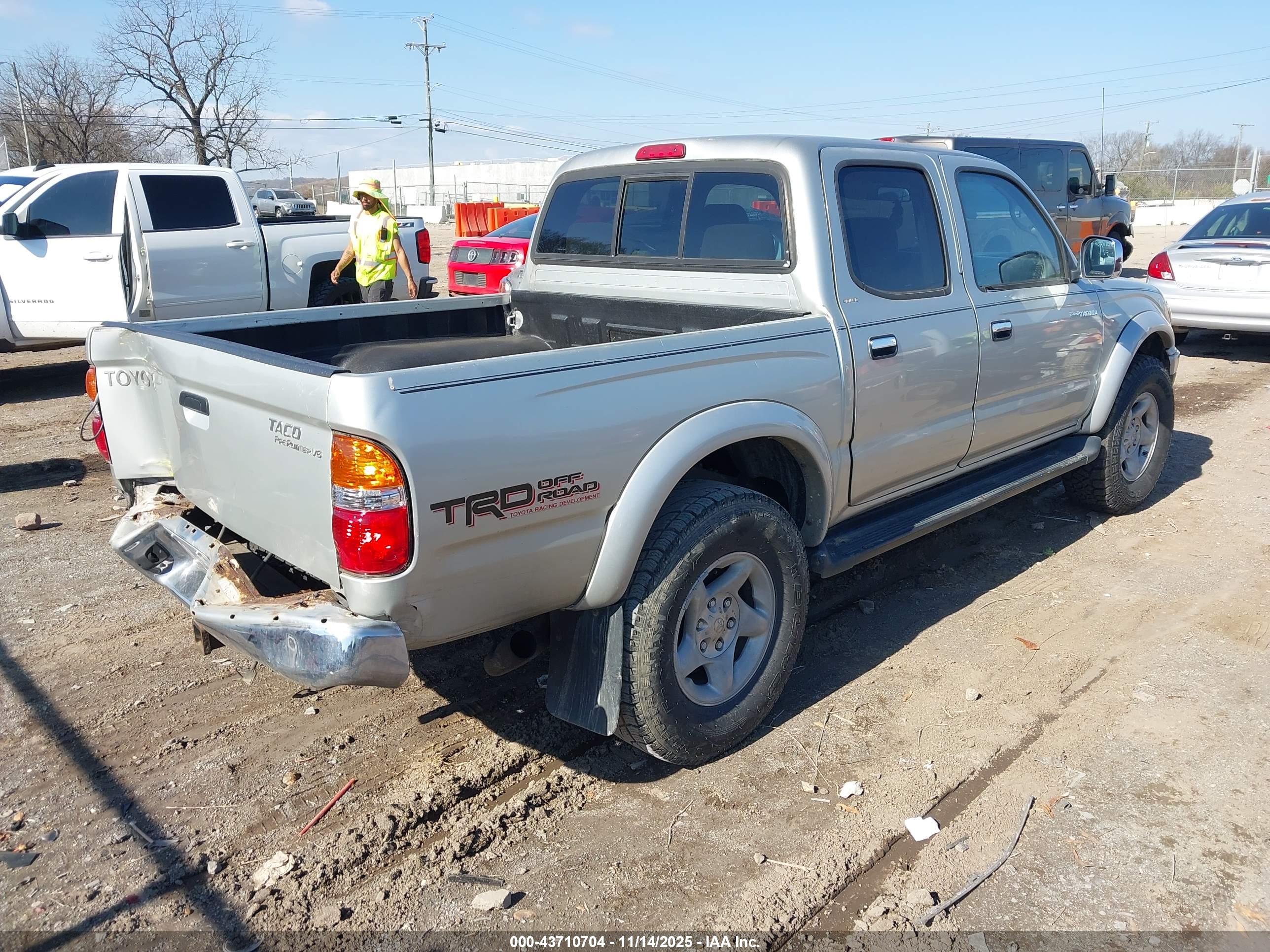 TOYOTA TACOMA image 4