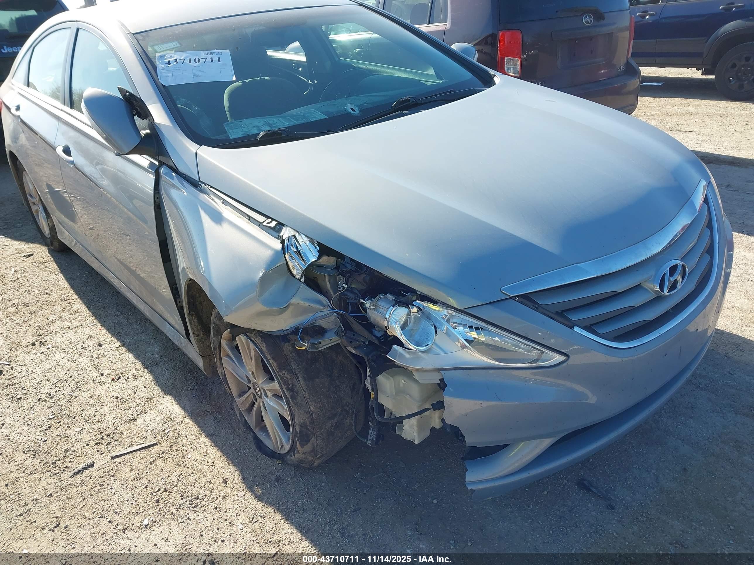 HYUNDAI SONATA image 6