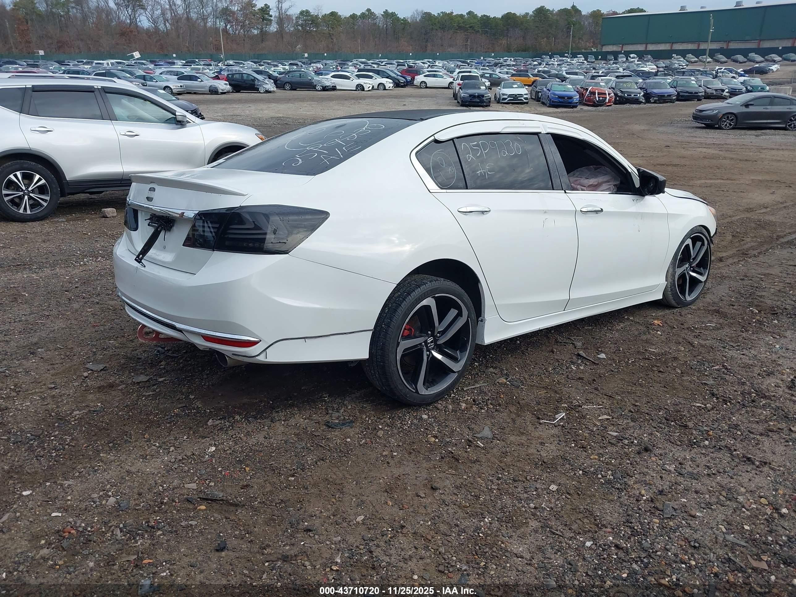 HONDA ACCORD image 4