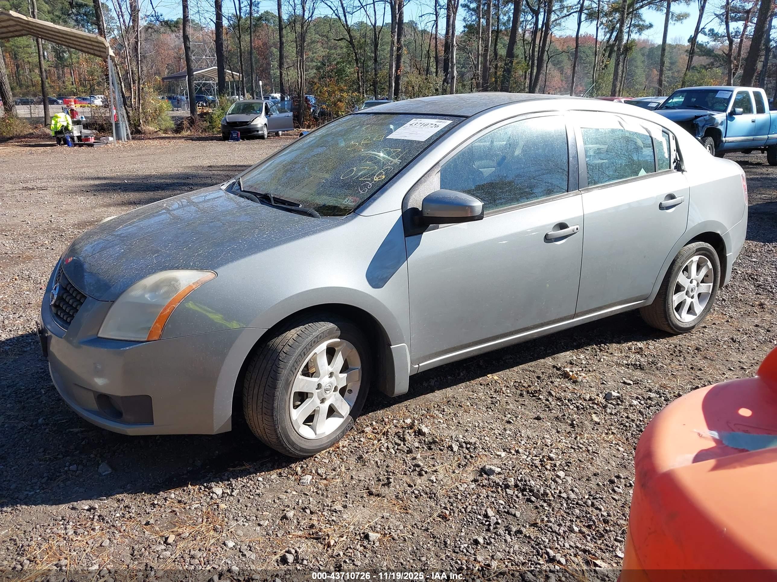 NISSAN SENTRA image 2