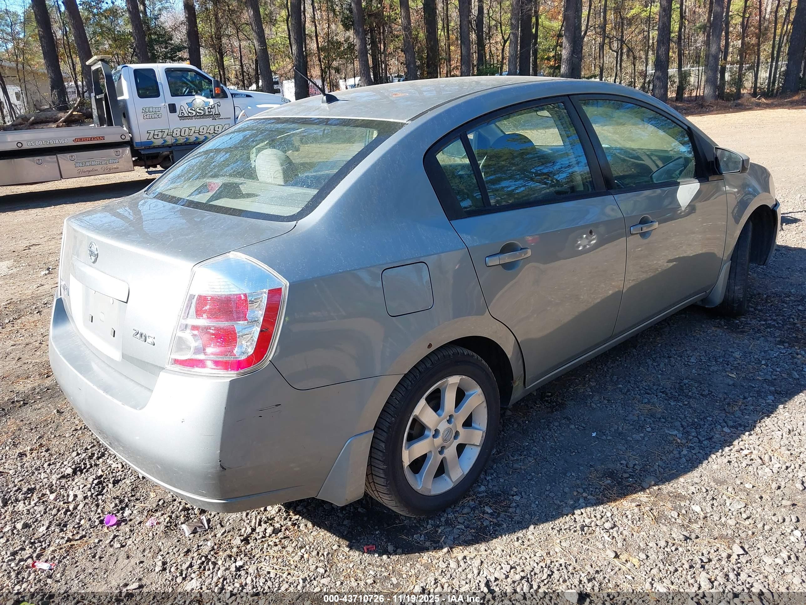 NISSAN SENTRA image 4