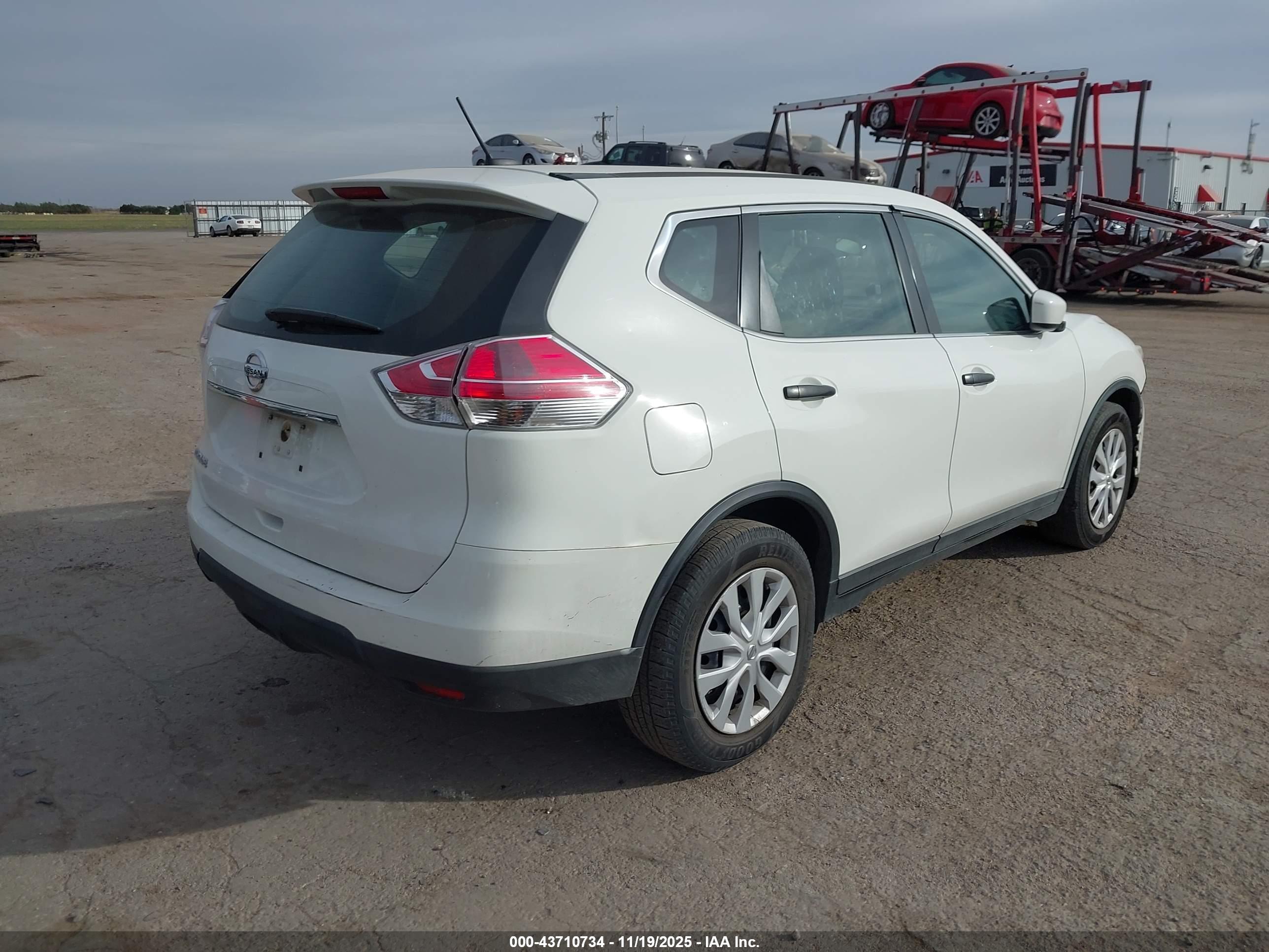 NISSAN ROGUE image 4