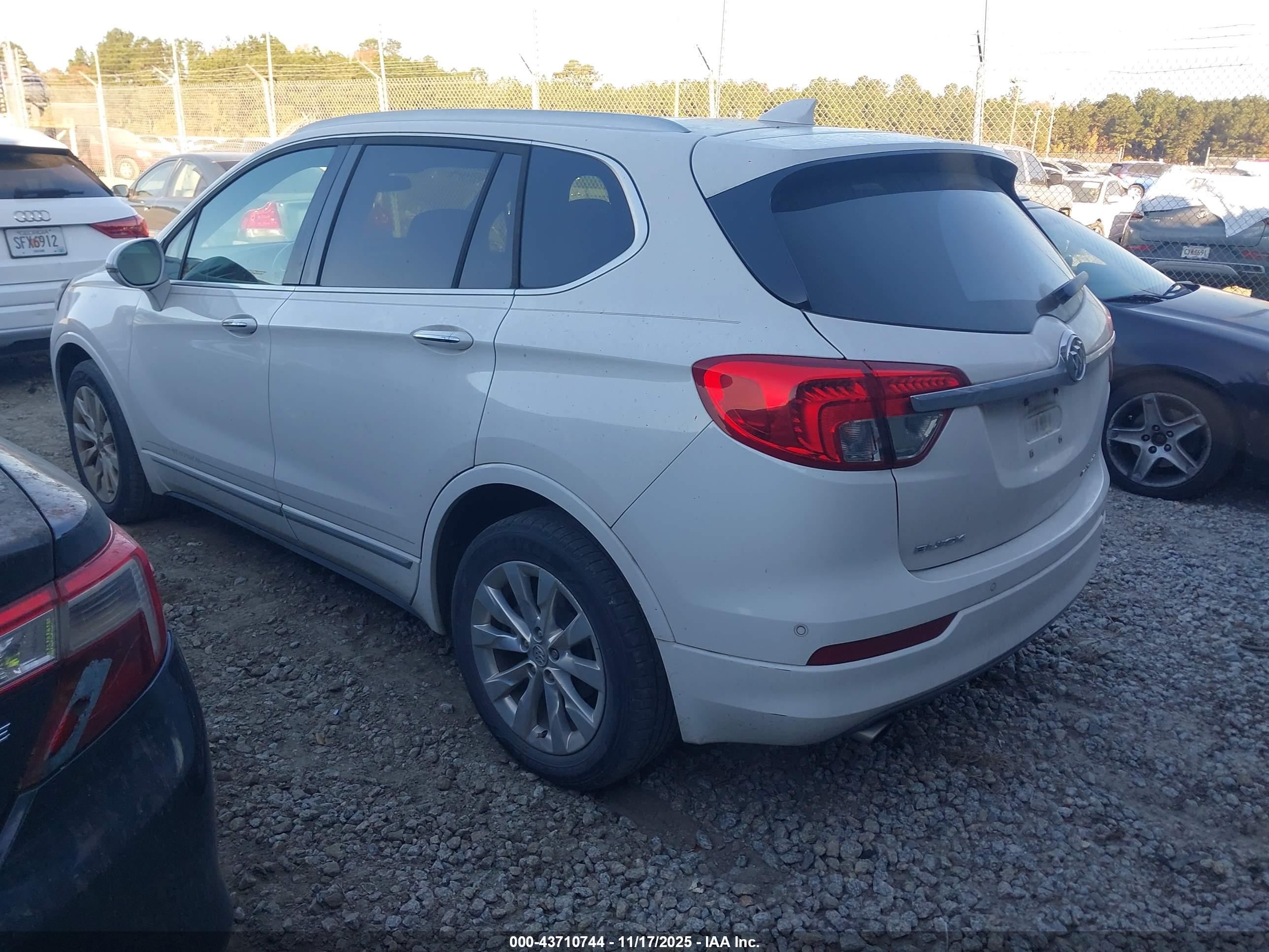 BUICK ENVISION image 3