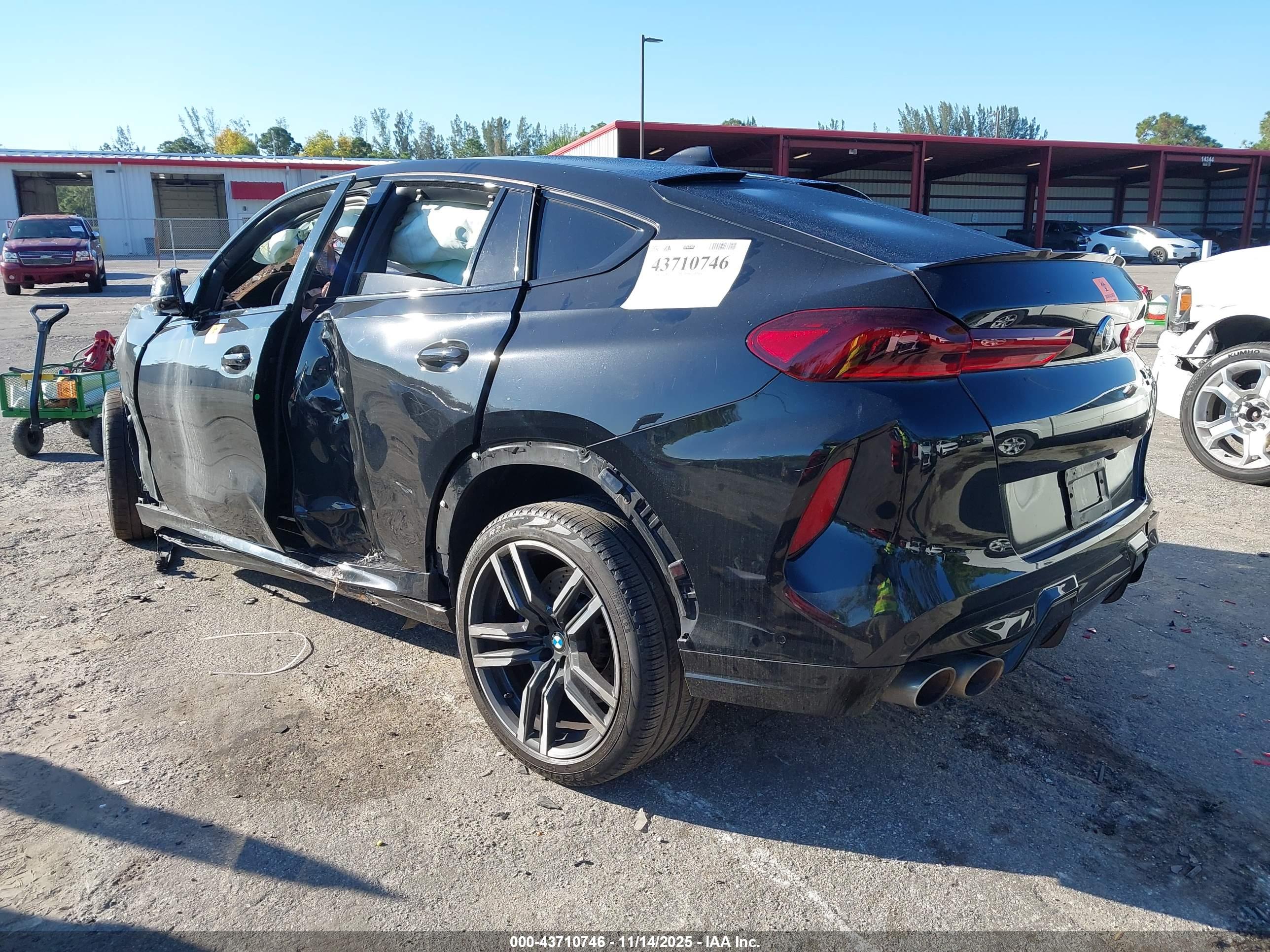 BMW X6 image 3