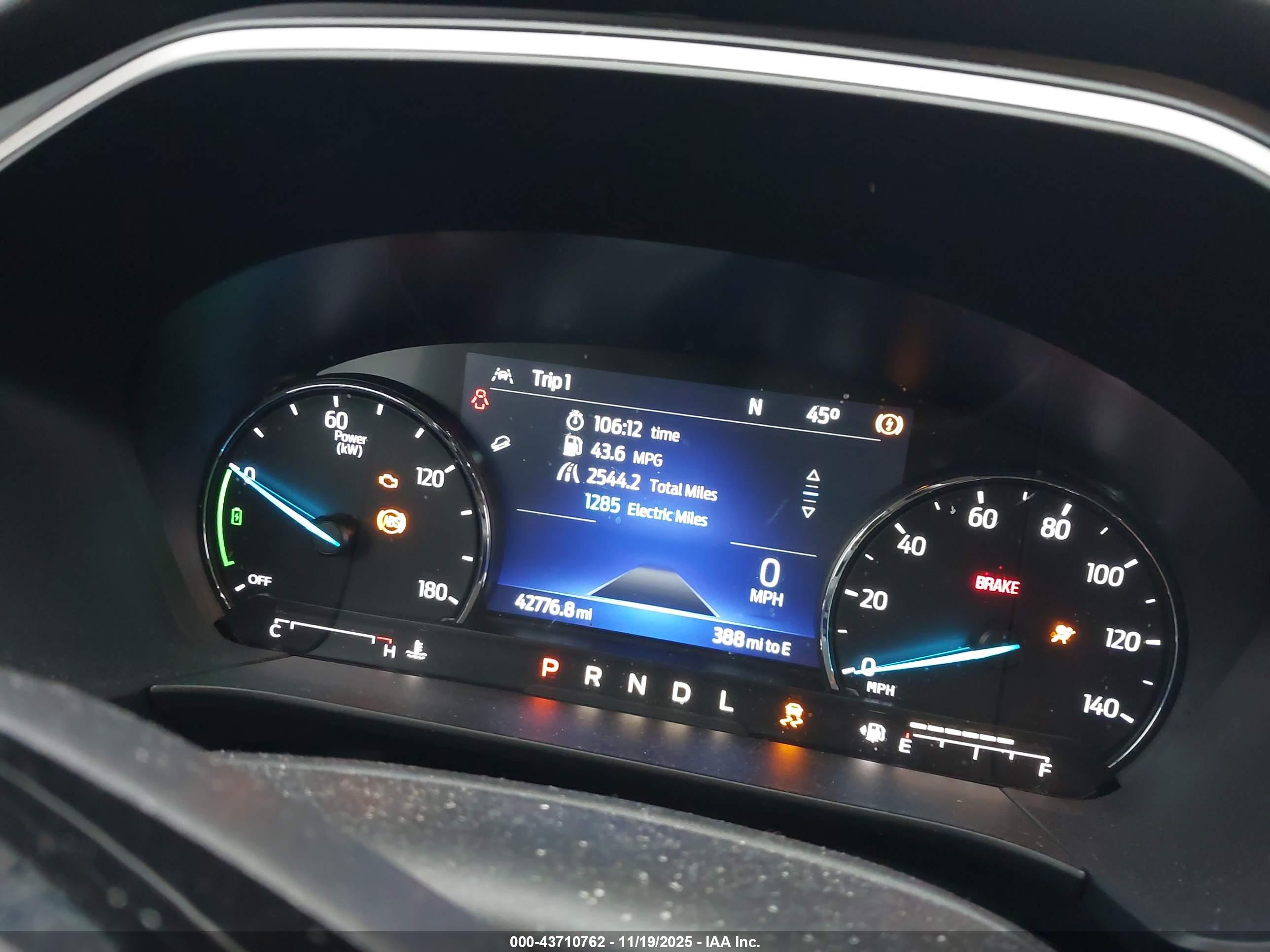 FORD ESCAPE image 7