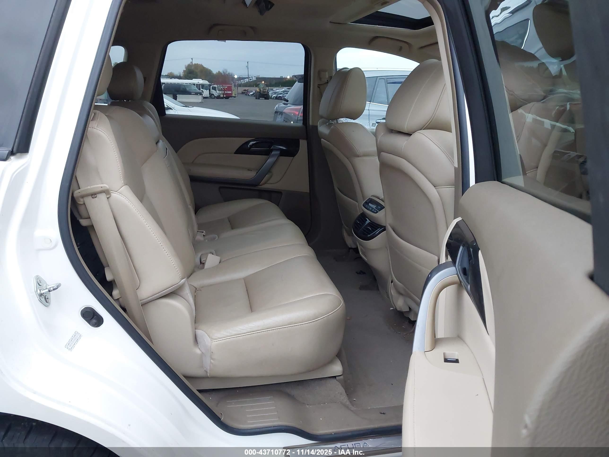 ACURA MDX image 8