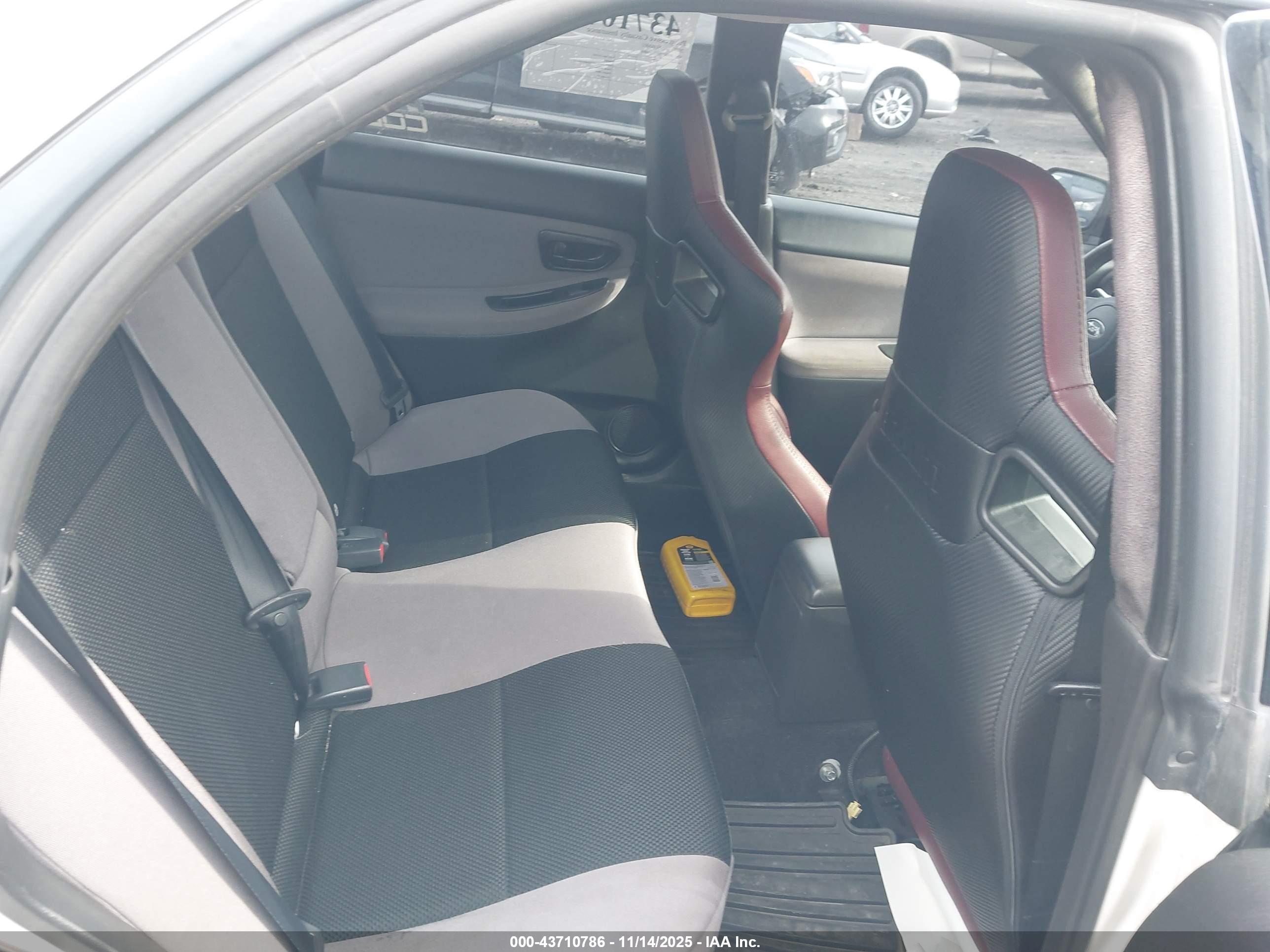 SUBARU IMPREZA image 8