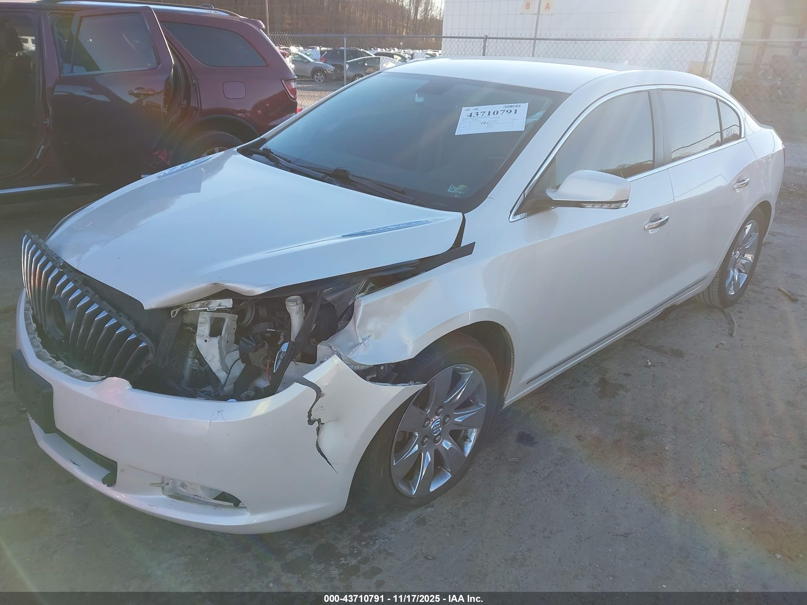 BUICK LACROSSE image 2