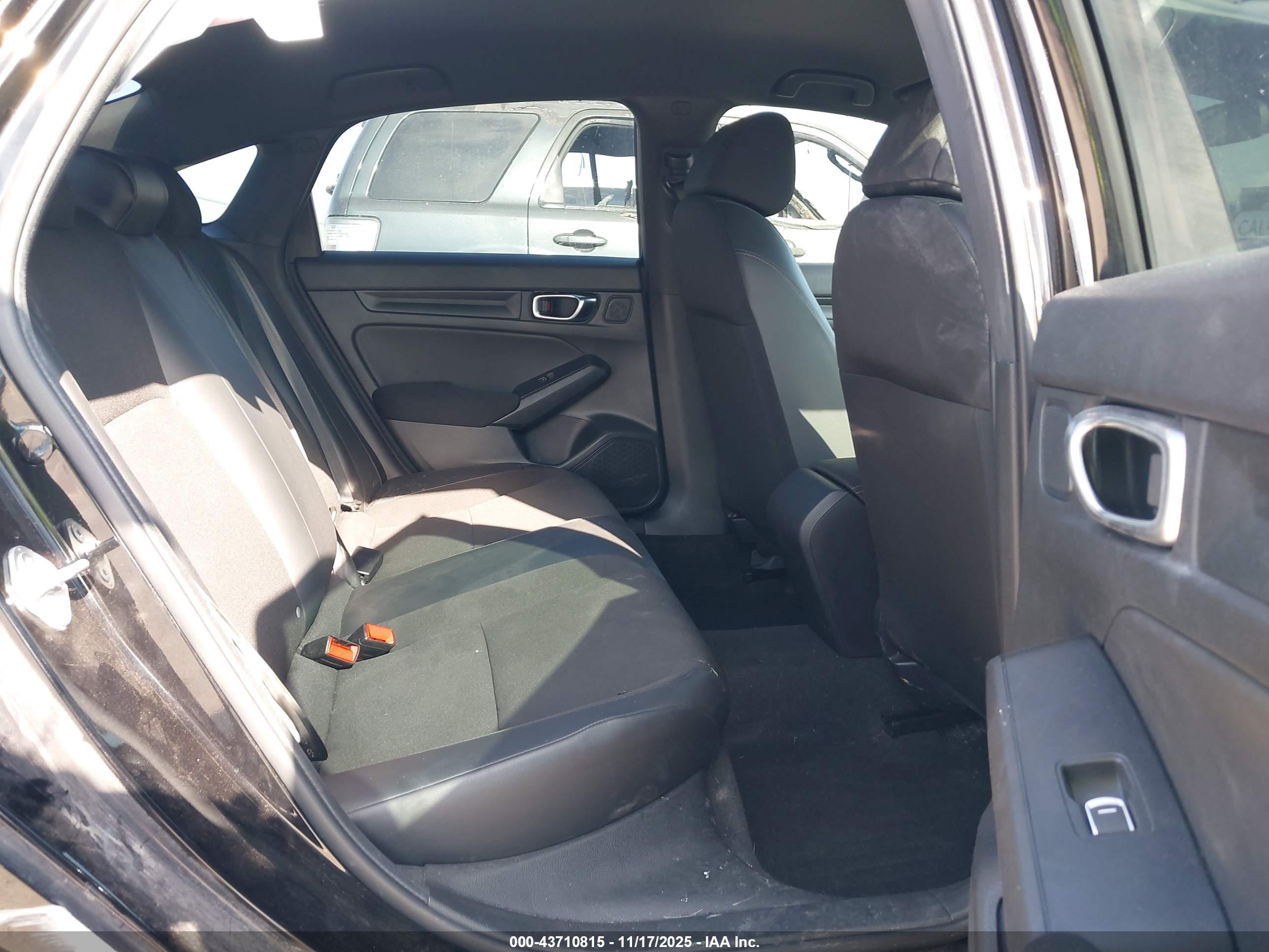HONDA CIVIC image 8
