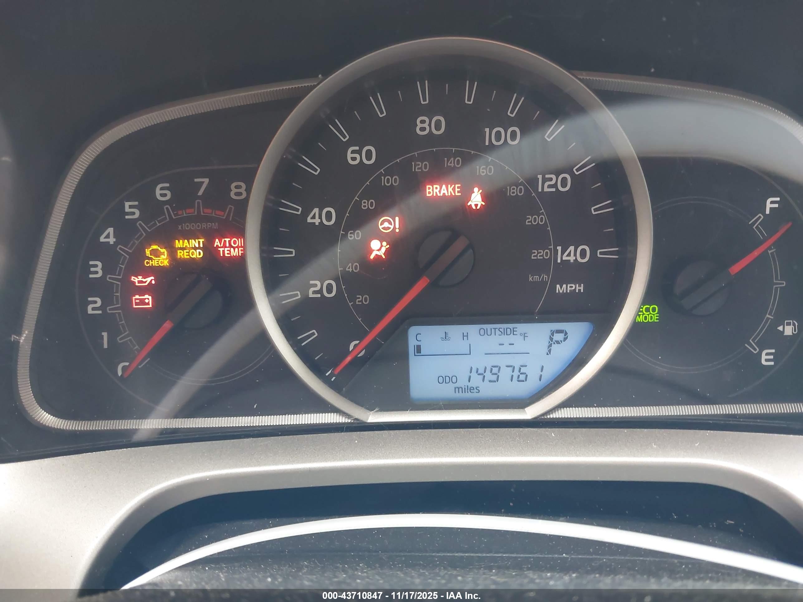 TOYOTA RAV4 image 7