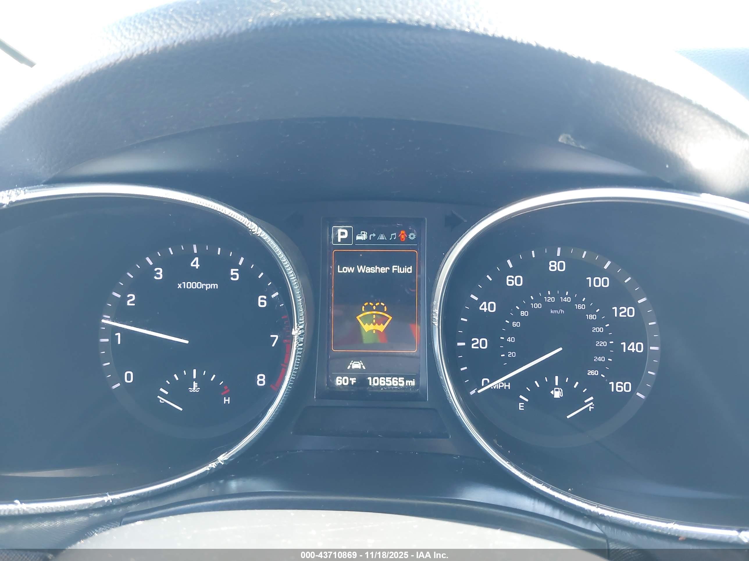 HYUNDAI SANTA image 7