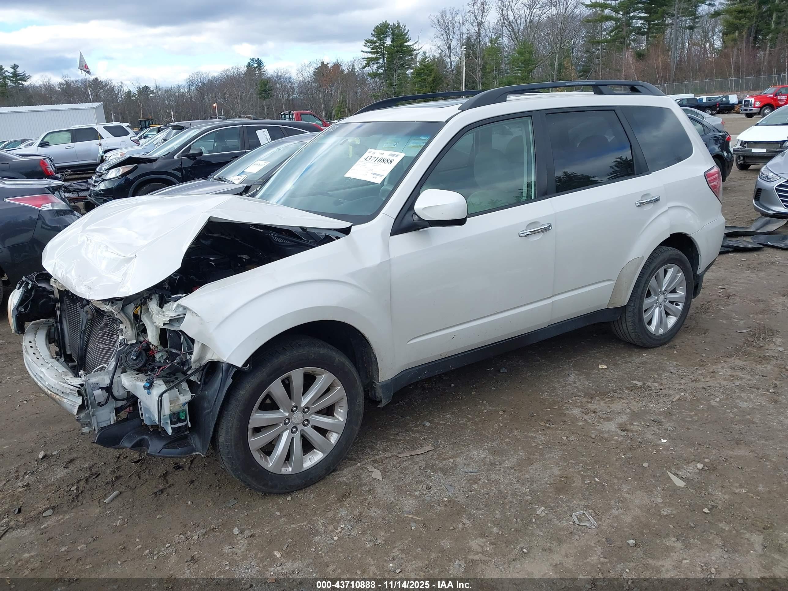 SUBARU FORESTER image 2