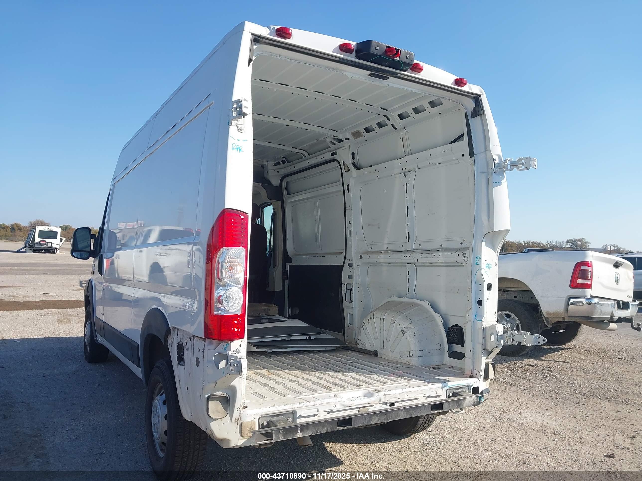 RAM PROMASTER image 6