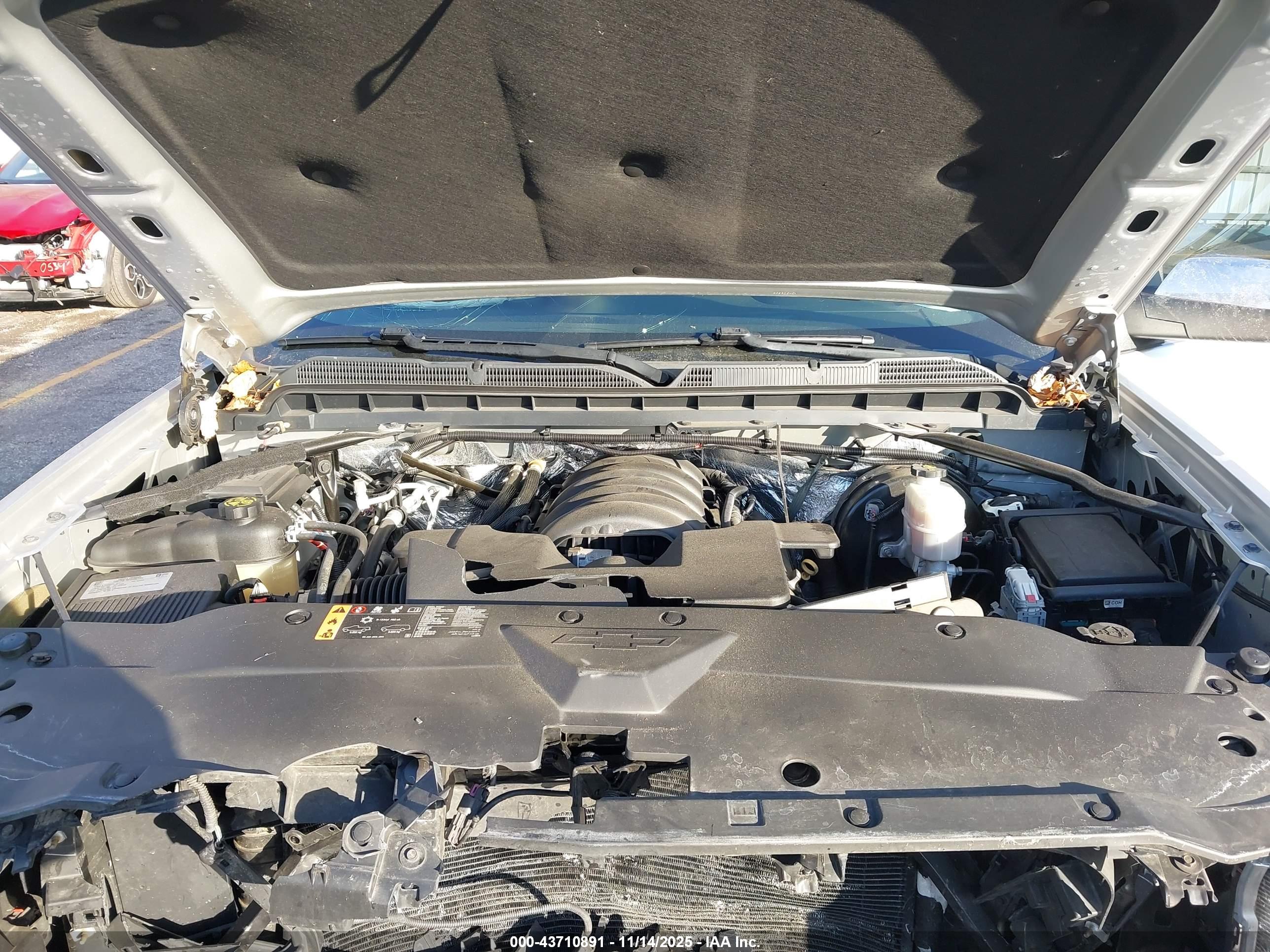 CHEVROLET SILVERADO image 10