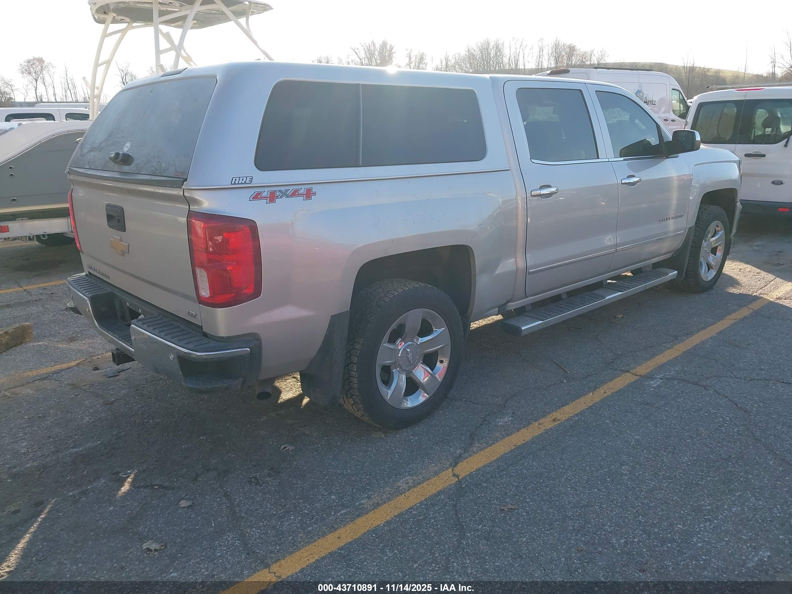 CHEVROLET SILVERADO image 4