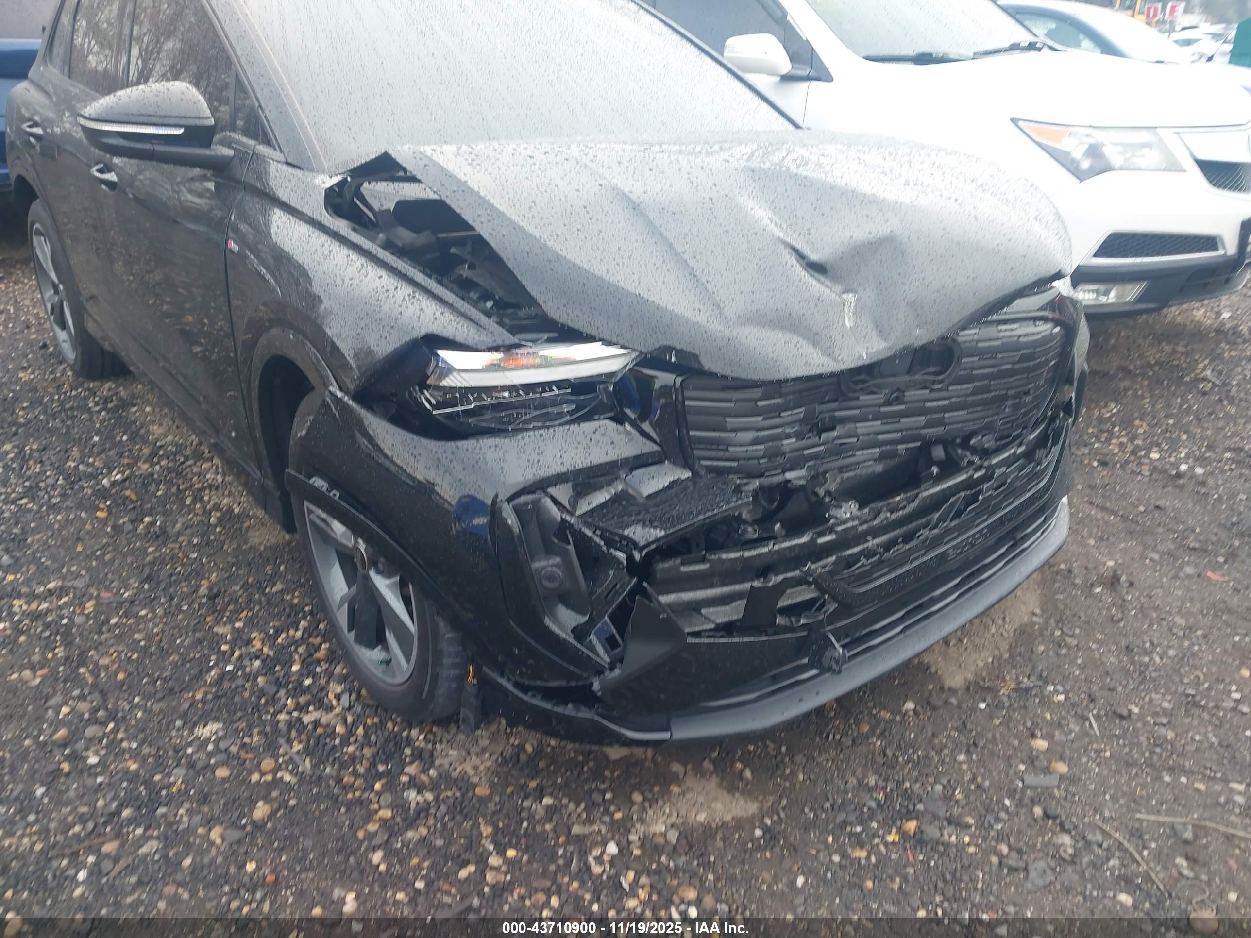AUDI Q4 image 6