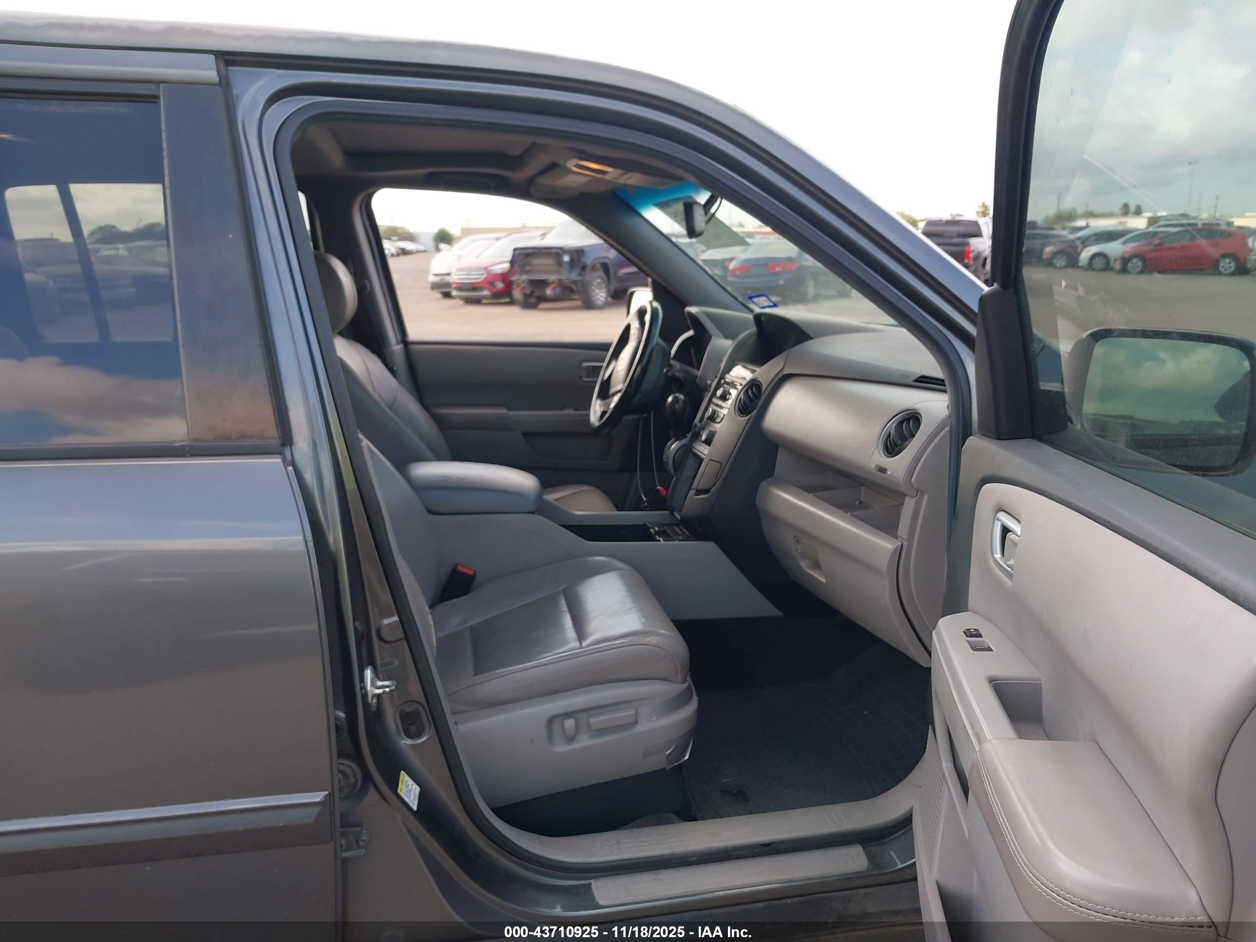 HONDA PILOT image 5