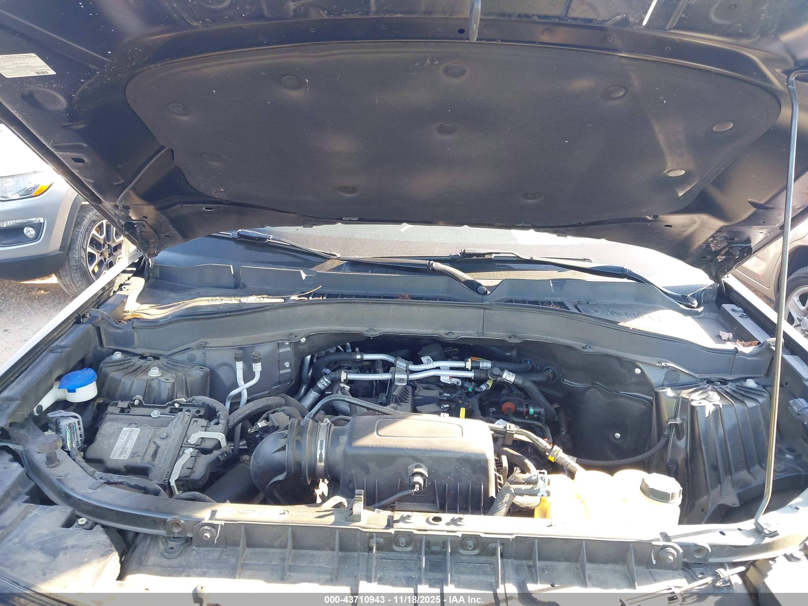 FORD EXPLORER image 10