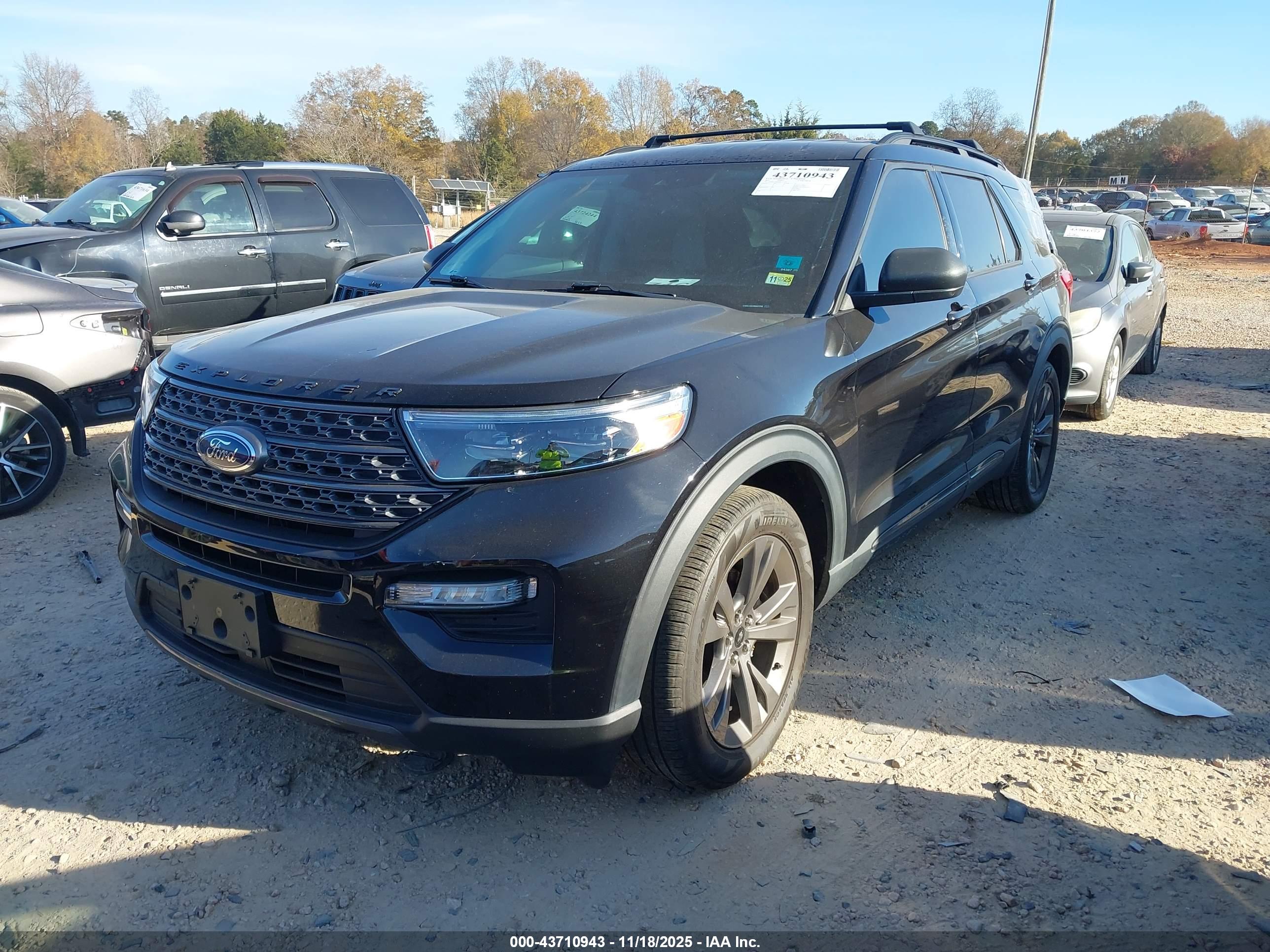 FORD EXPLORER image 2