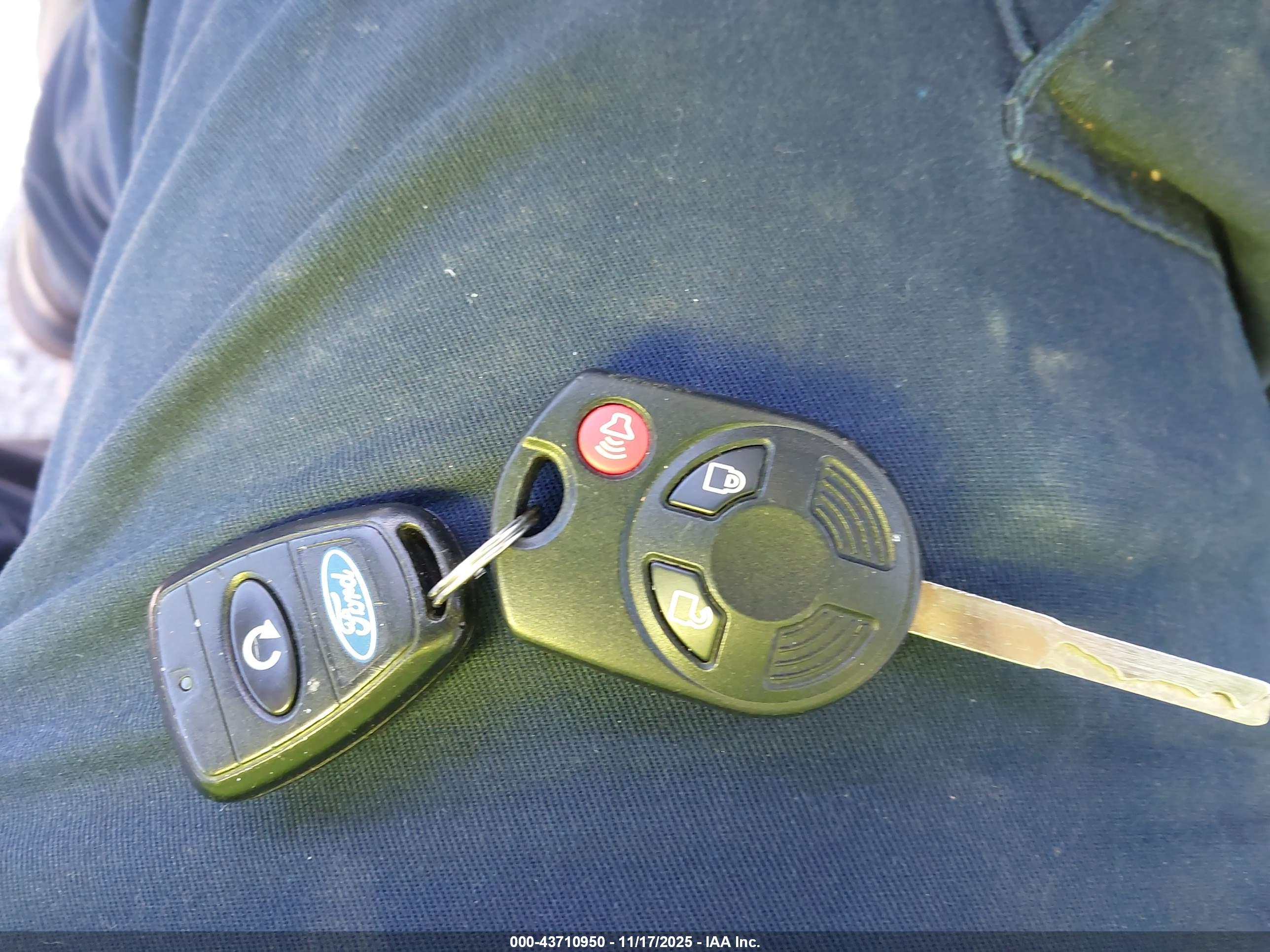 FORD ESCAPE image 11