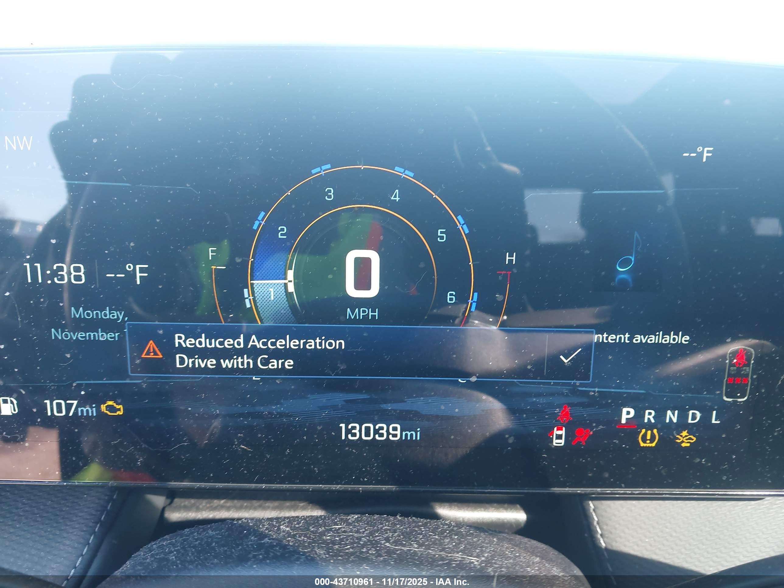 CHEVROLET EQUINOX image 7