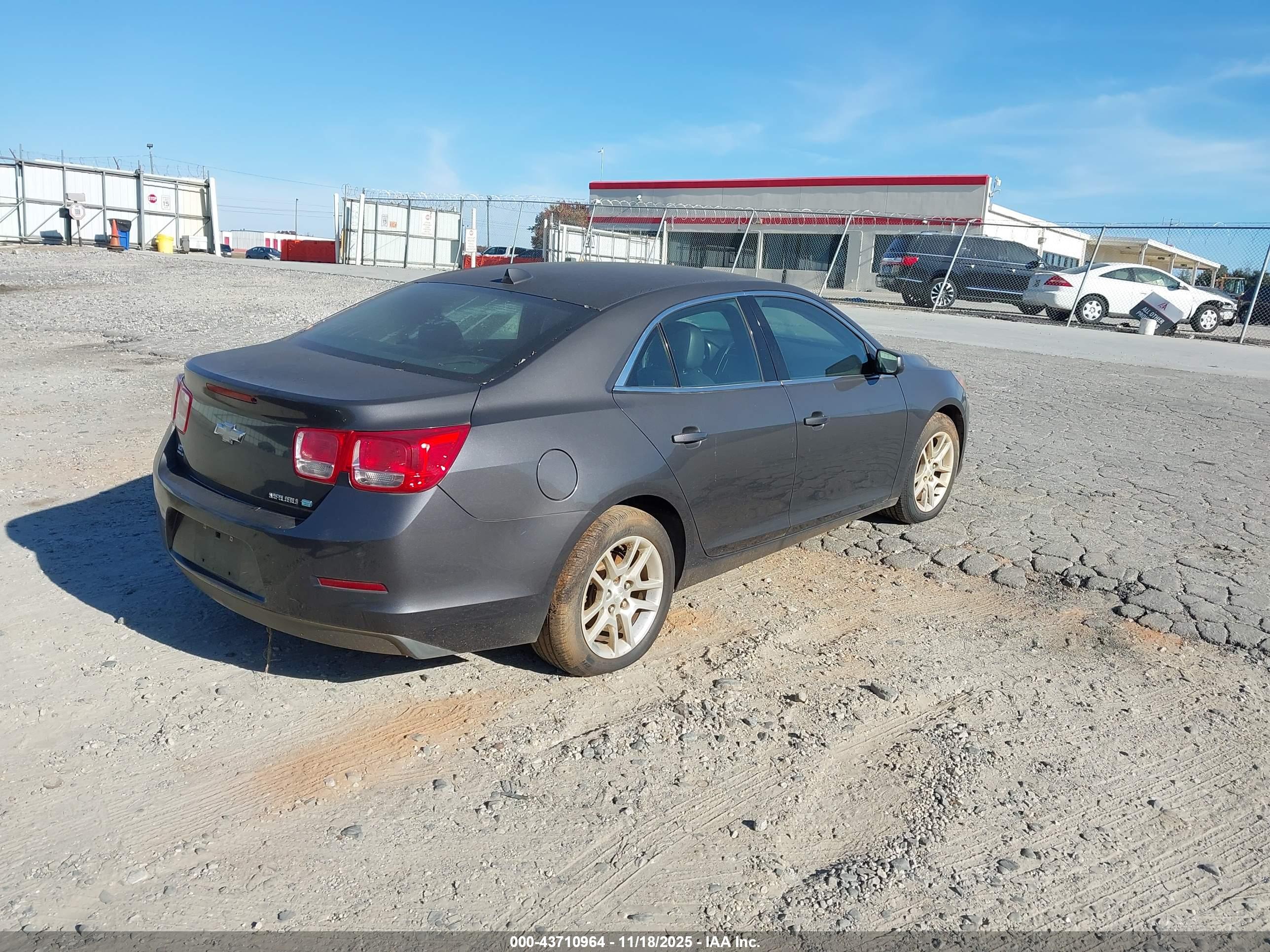 CHEVROLET MALIBU image 4