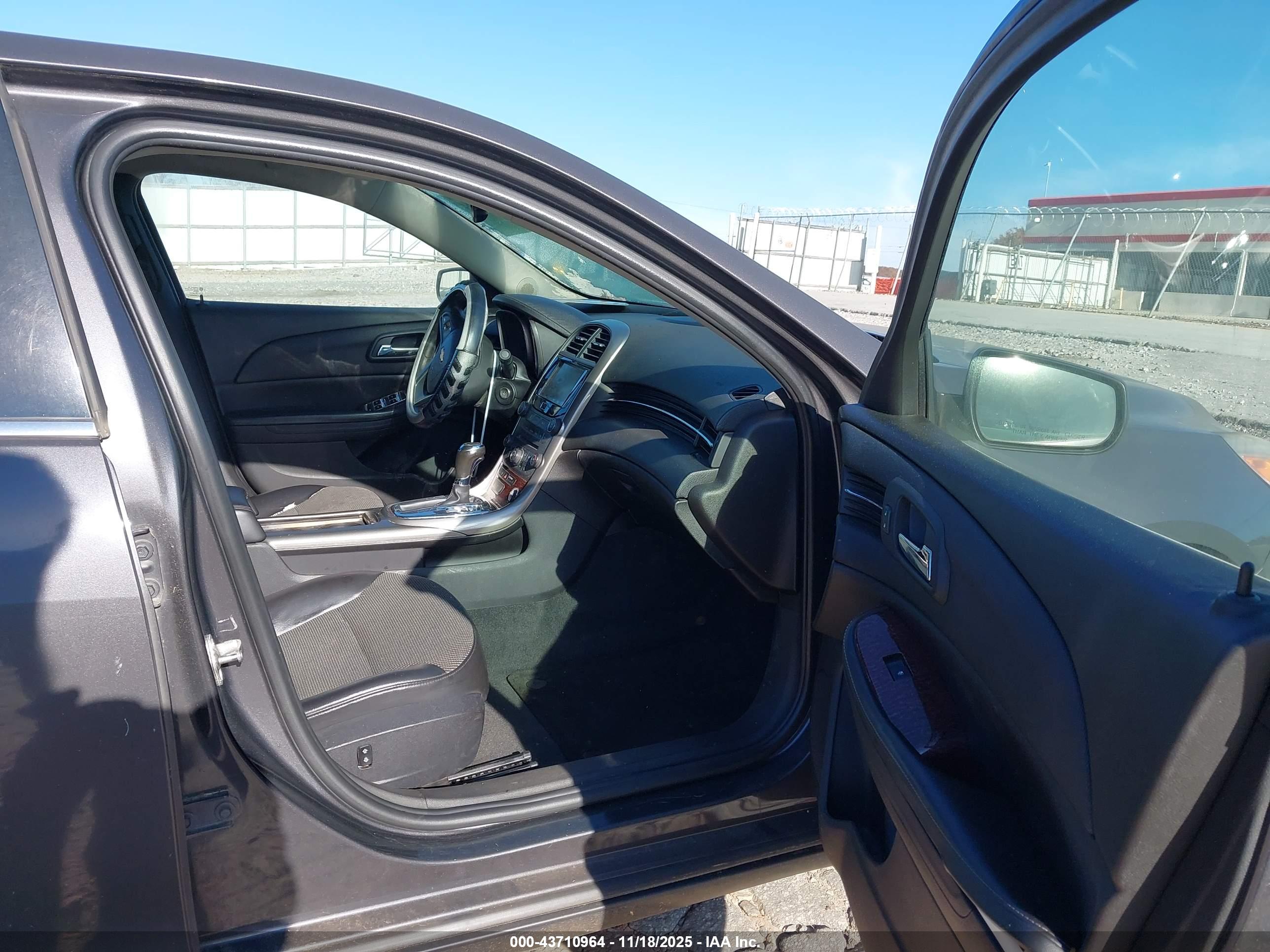 CHEVROLET MALIBU image 5