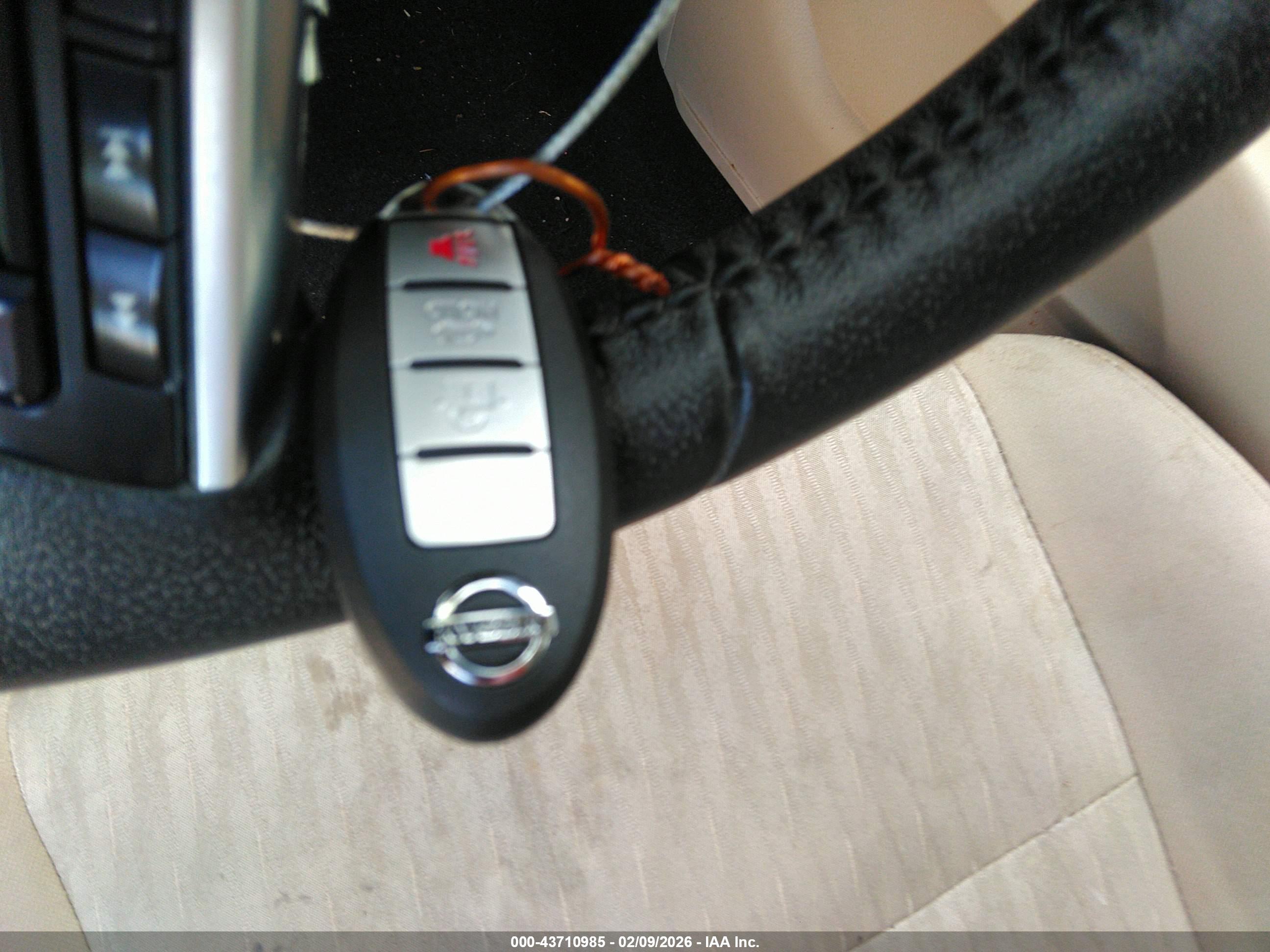 NISSAN ROGUE image 11