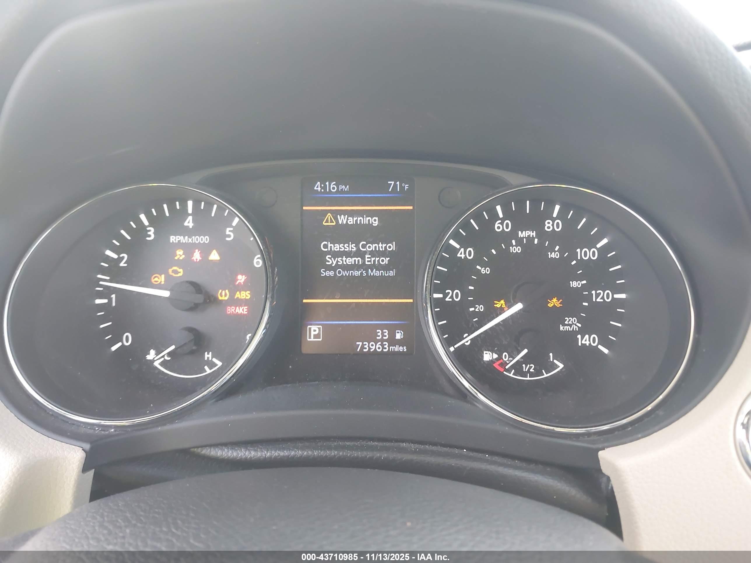 NISSAN ROGUE image 7